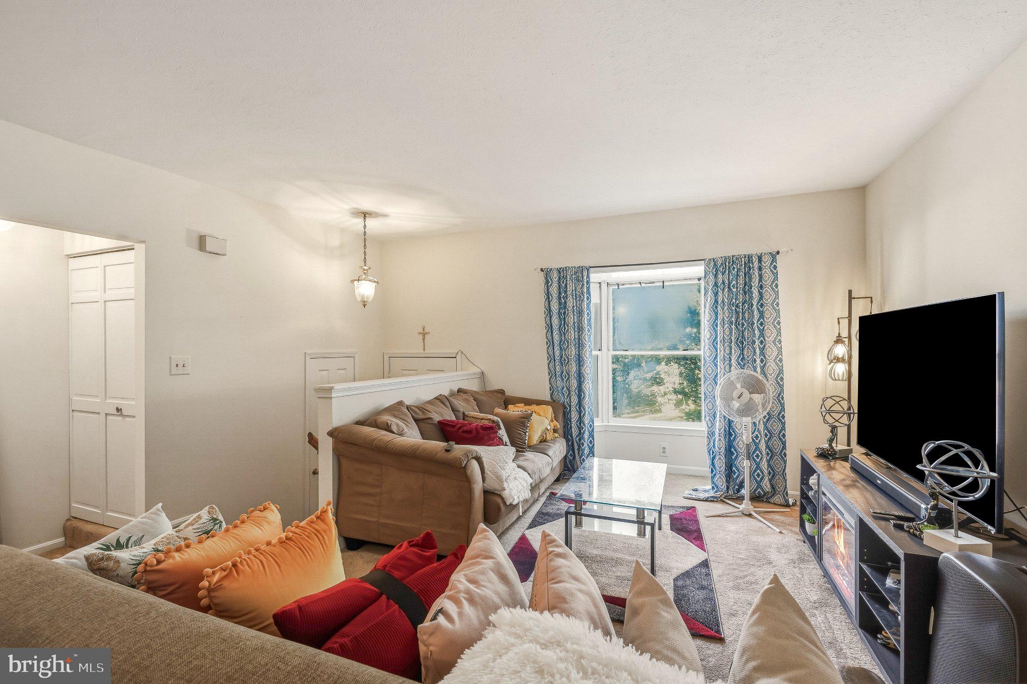 7402 MORRISON DRIVE