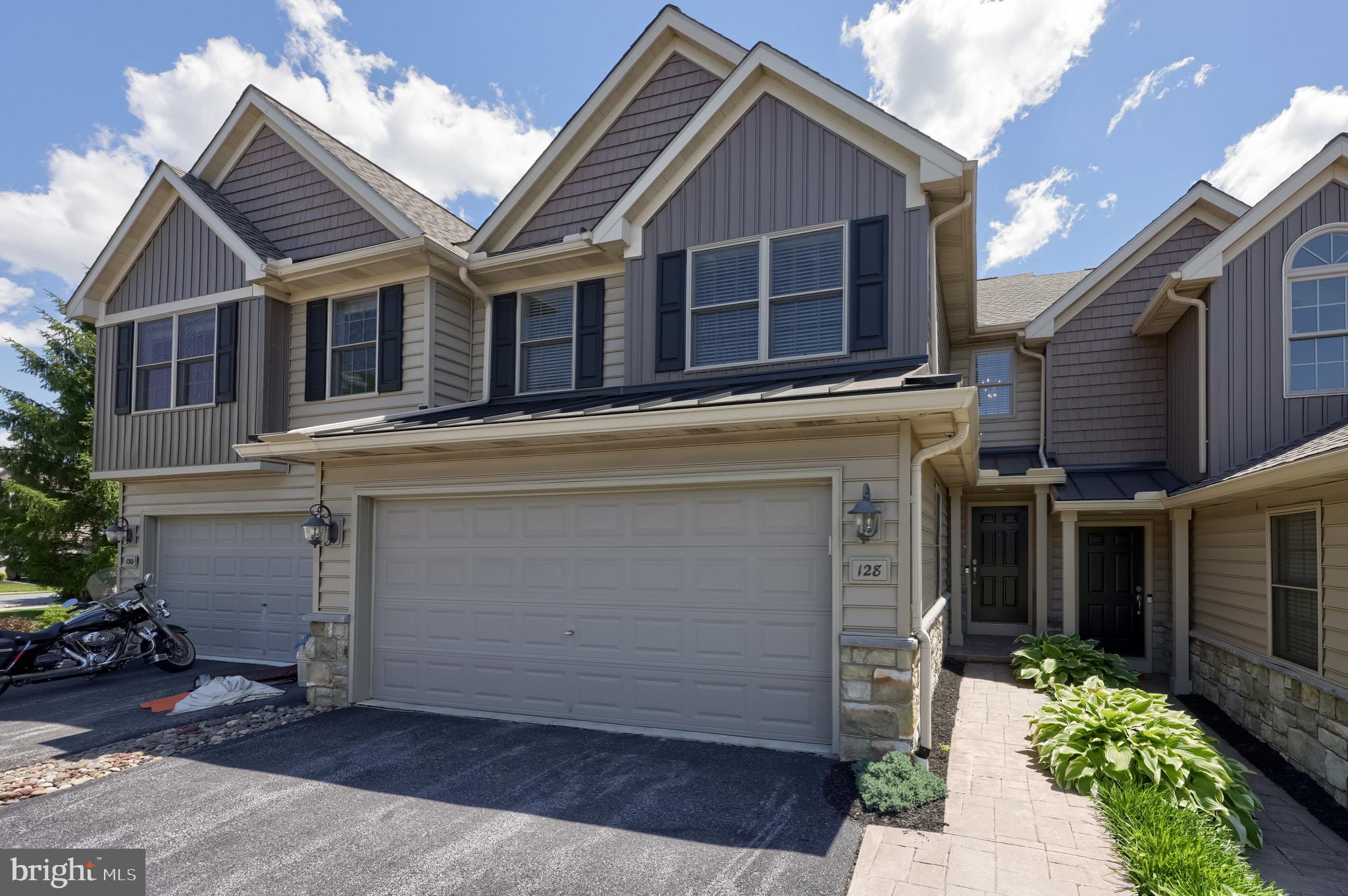 128 FIELDCREST LANE