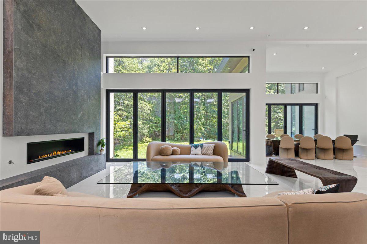 1405 WOLFTRAP RUN ROAD