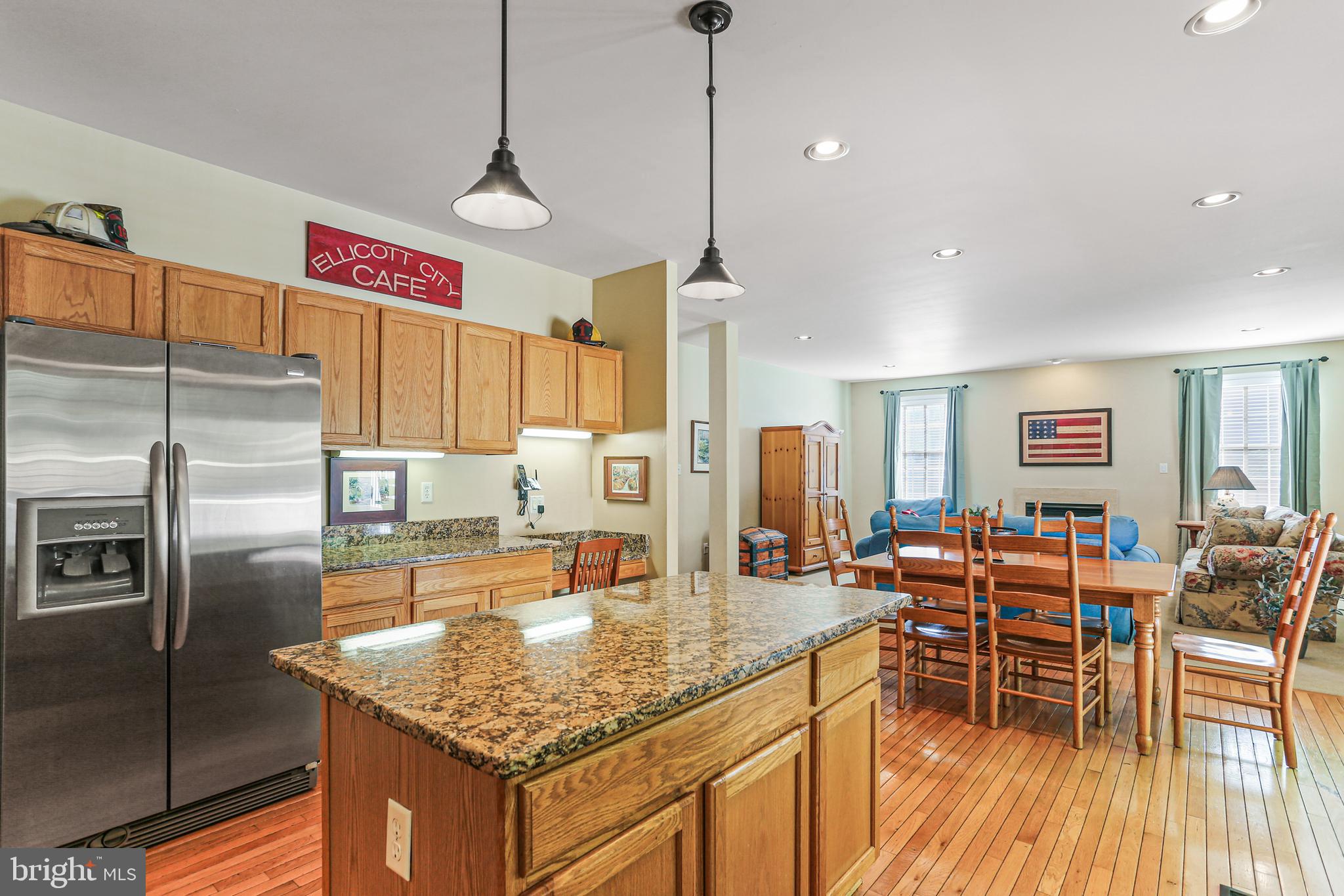 RIVERWALK - Residential