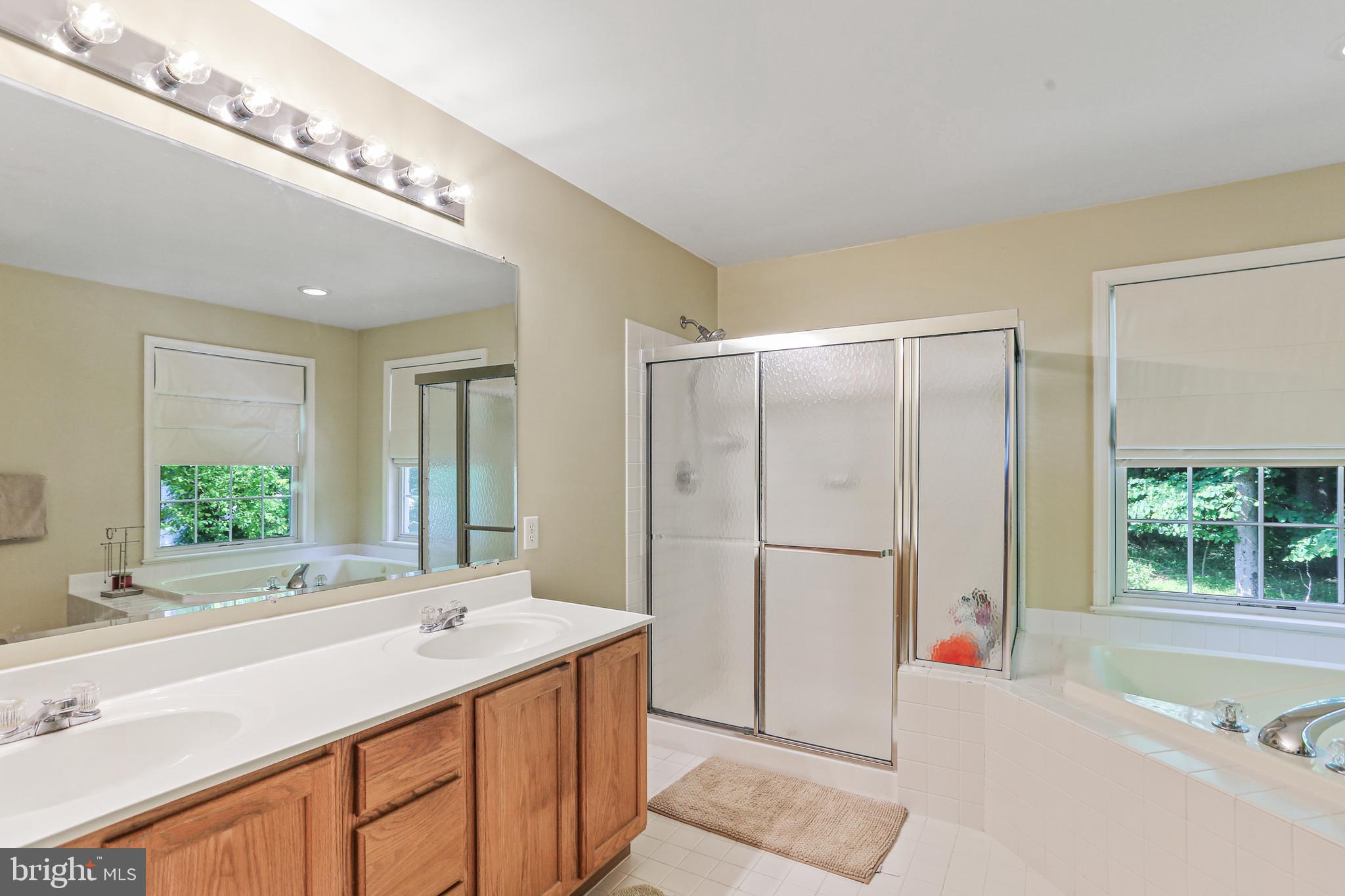 RIVERWALK - Residential