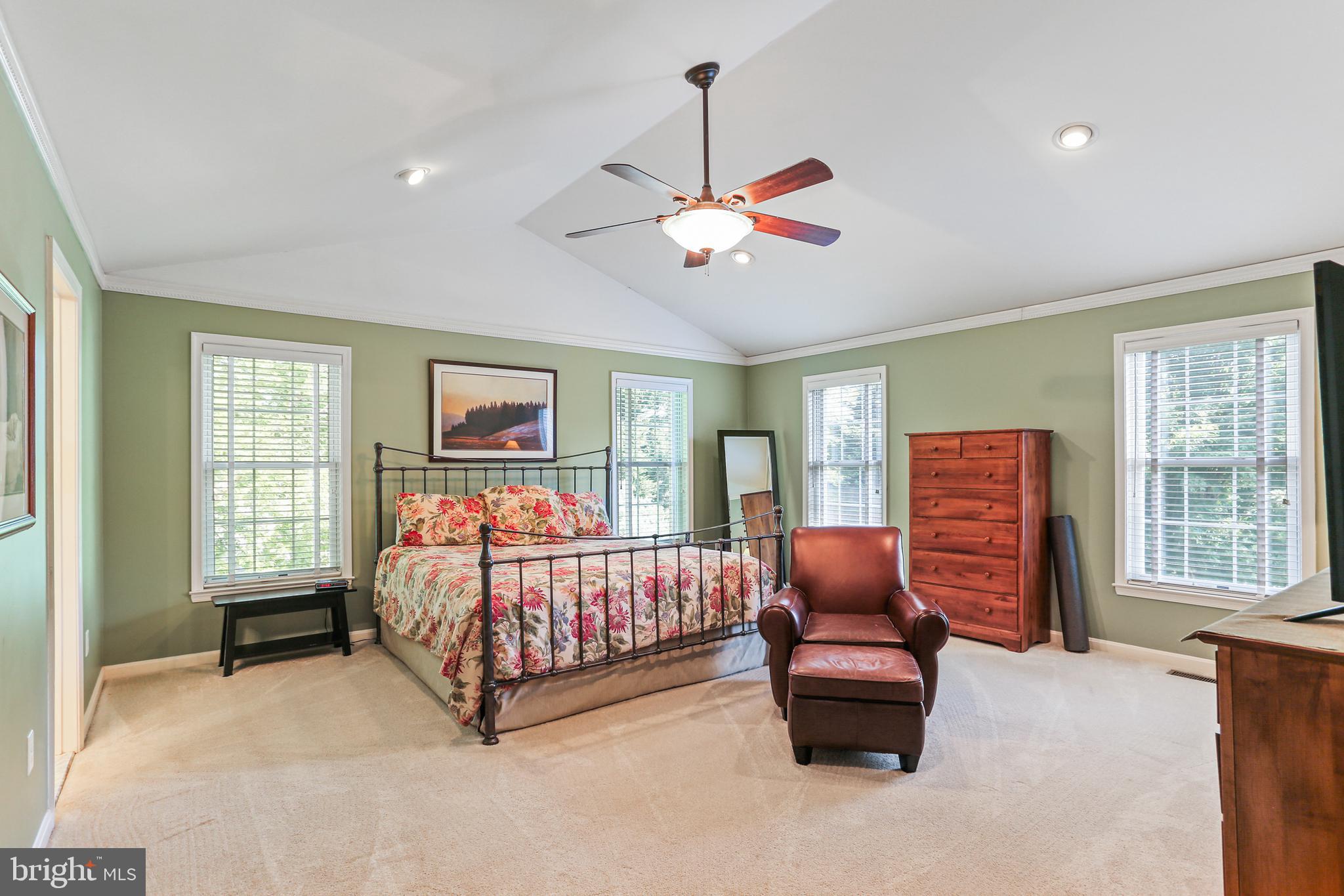 RIVERWALK - Residential