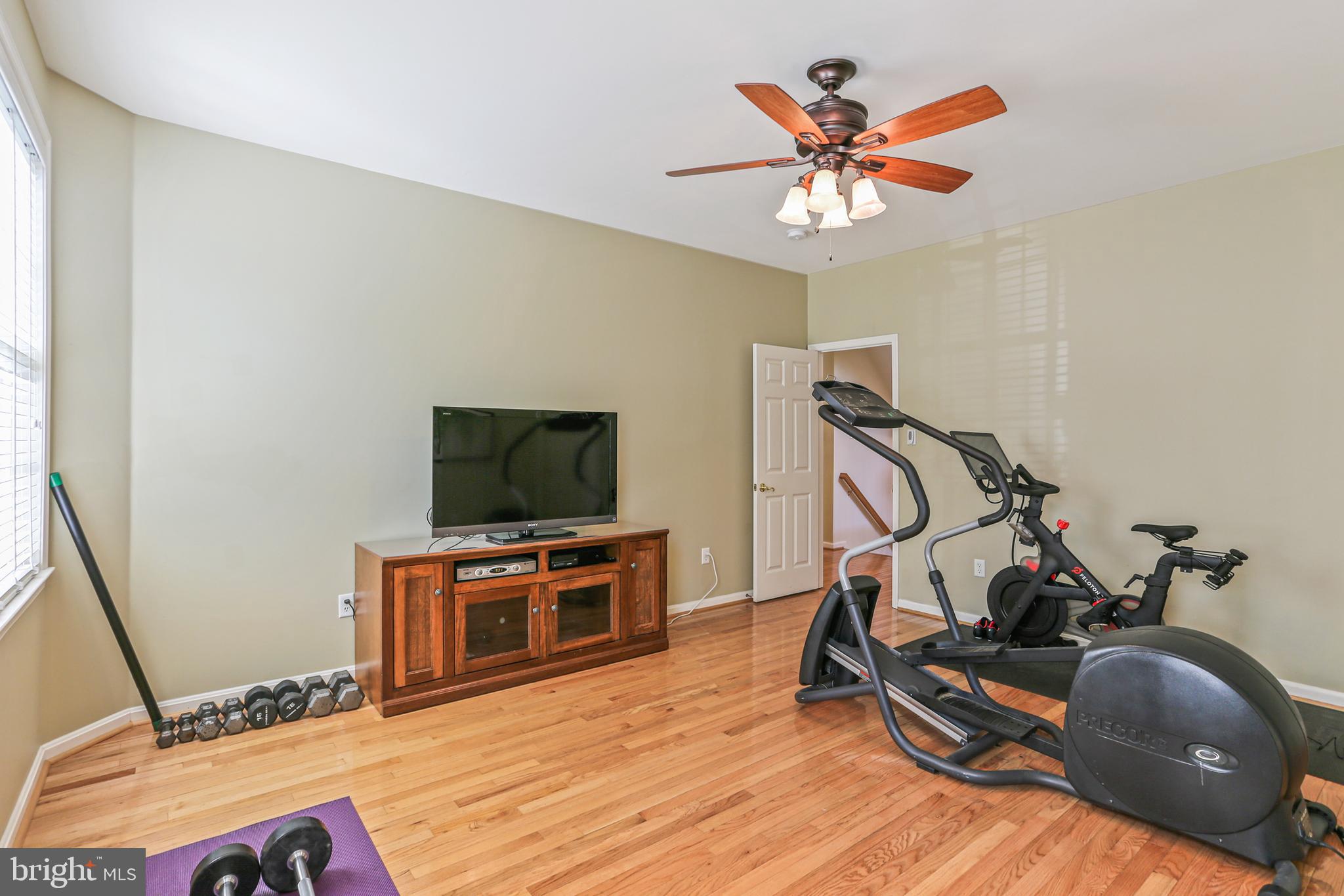 RIVERWALK - Residential