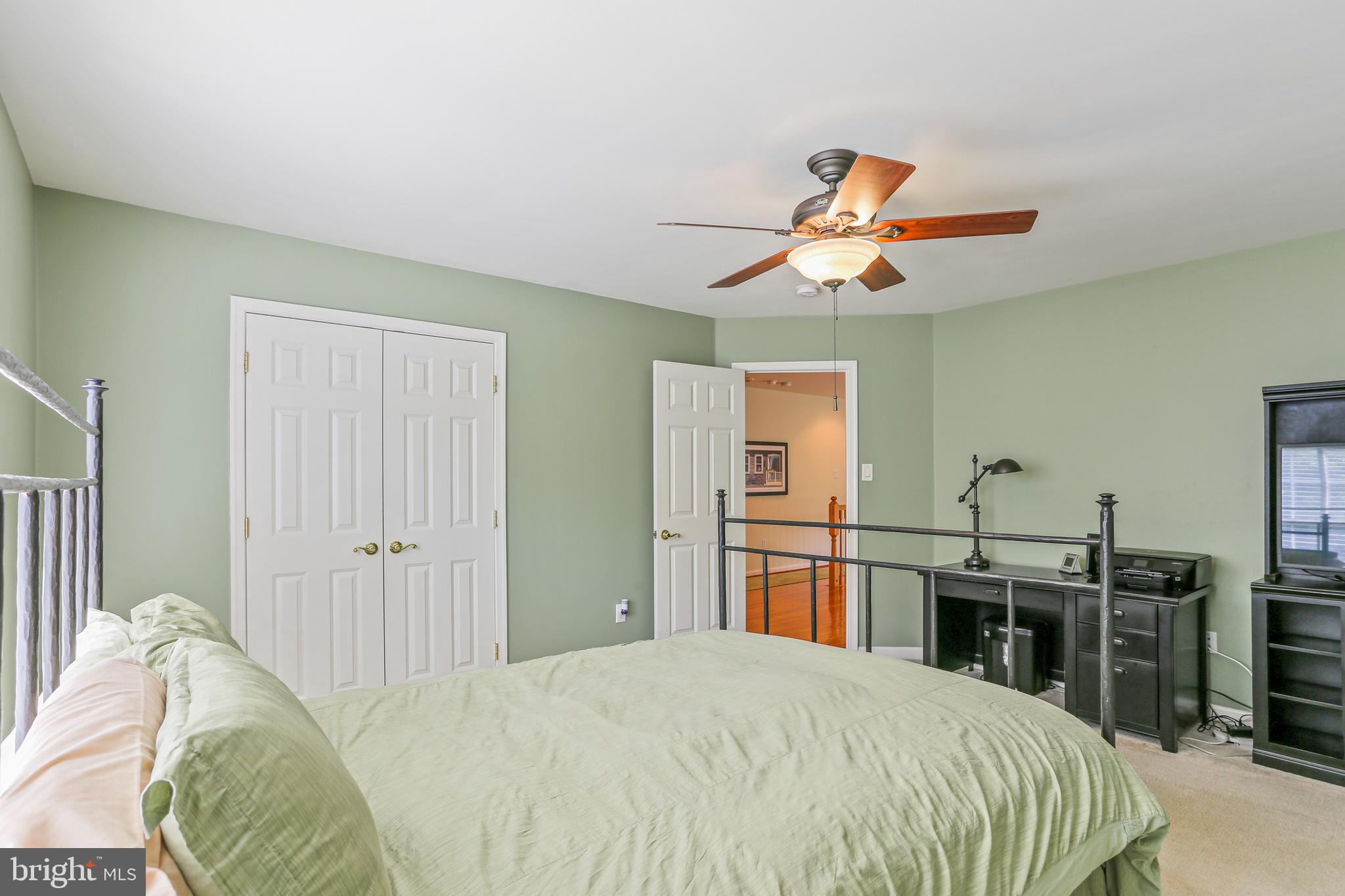 RIVERWALK - Residential