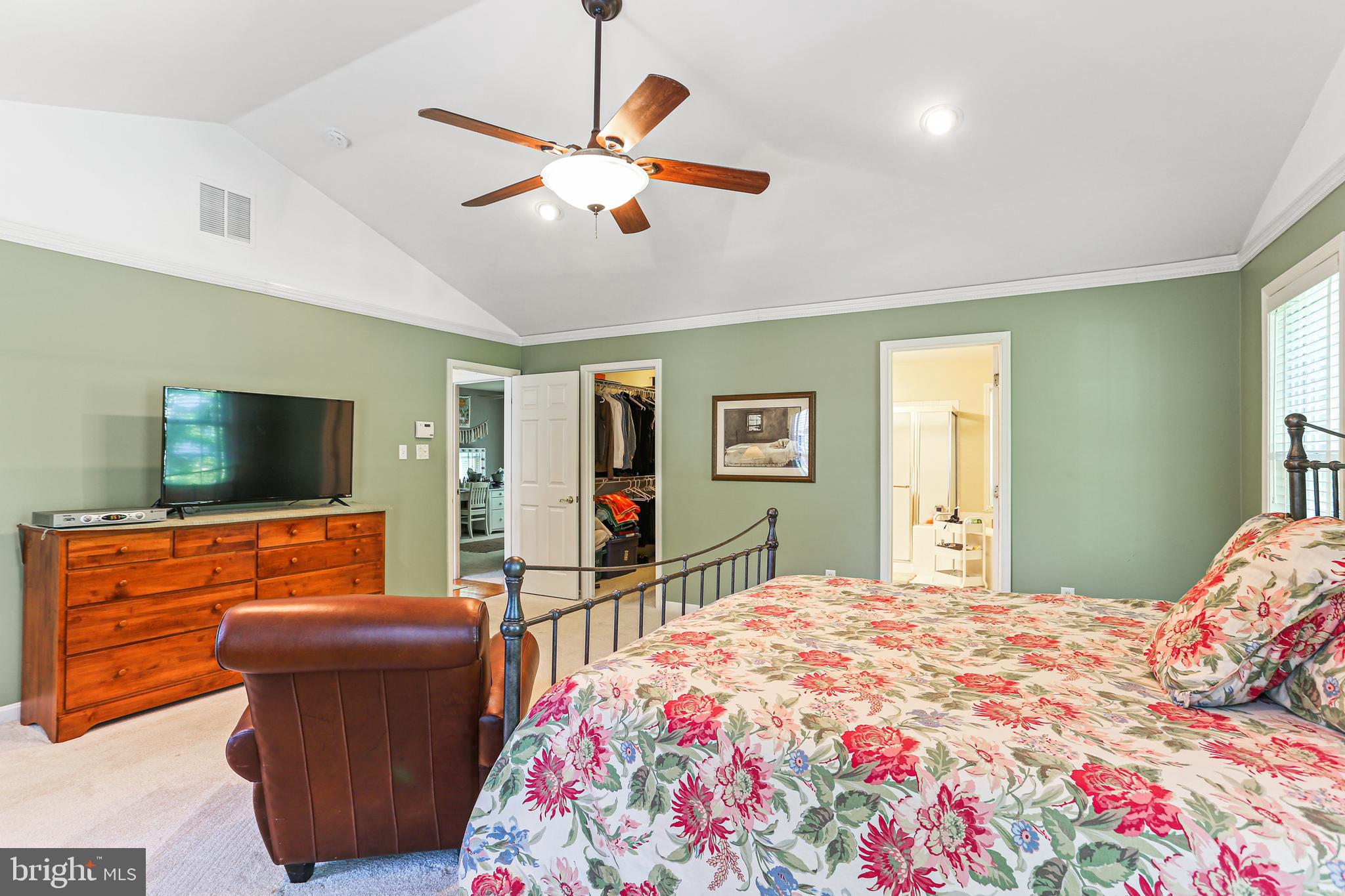 RIVERWALK - Residential