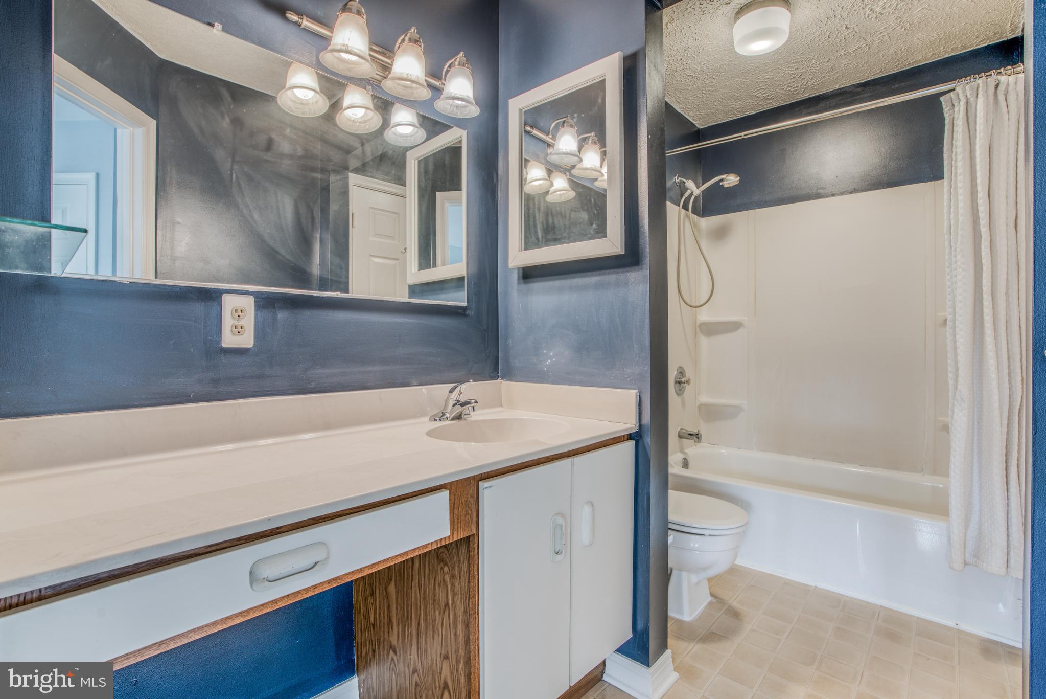 FEDERAL HILL HISTORIC DISTRICT - Residential Lease