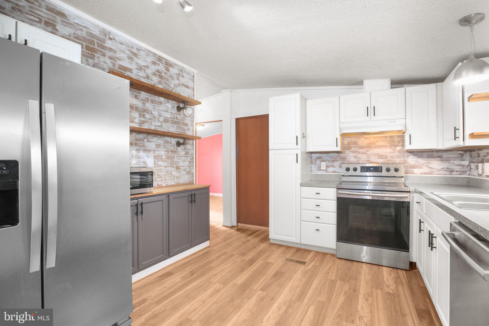 SADDLEBROOKE FARMS - Residential