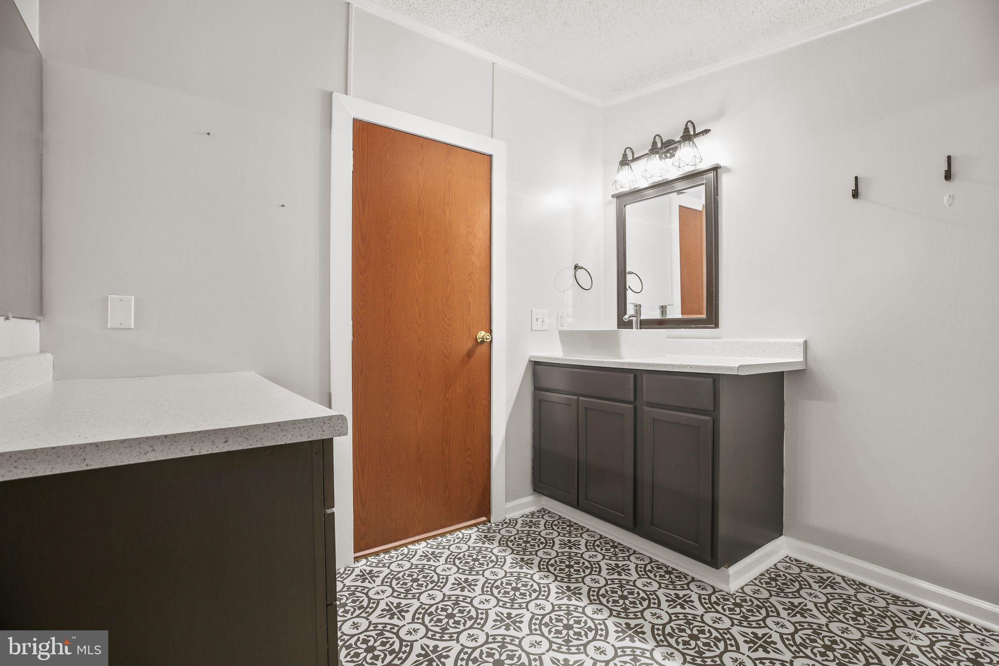 SADDLEBROOKE FARMS - Residential