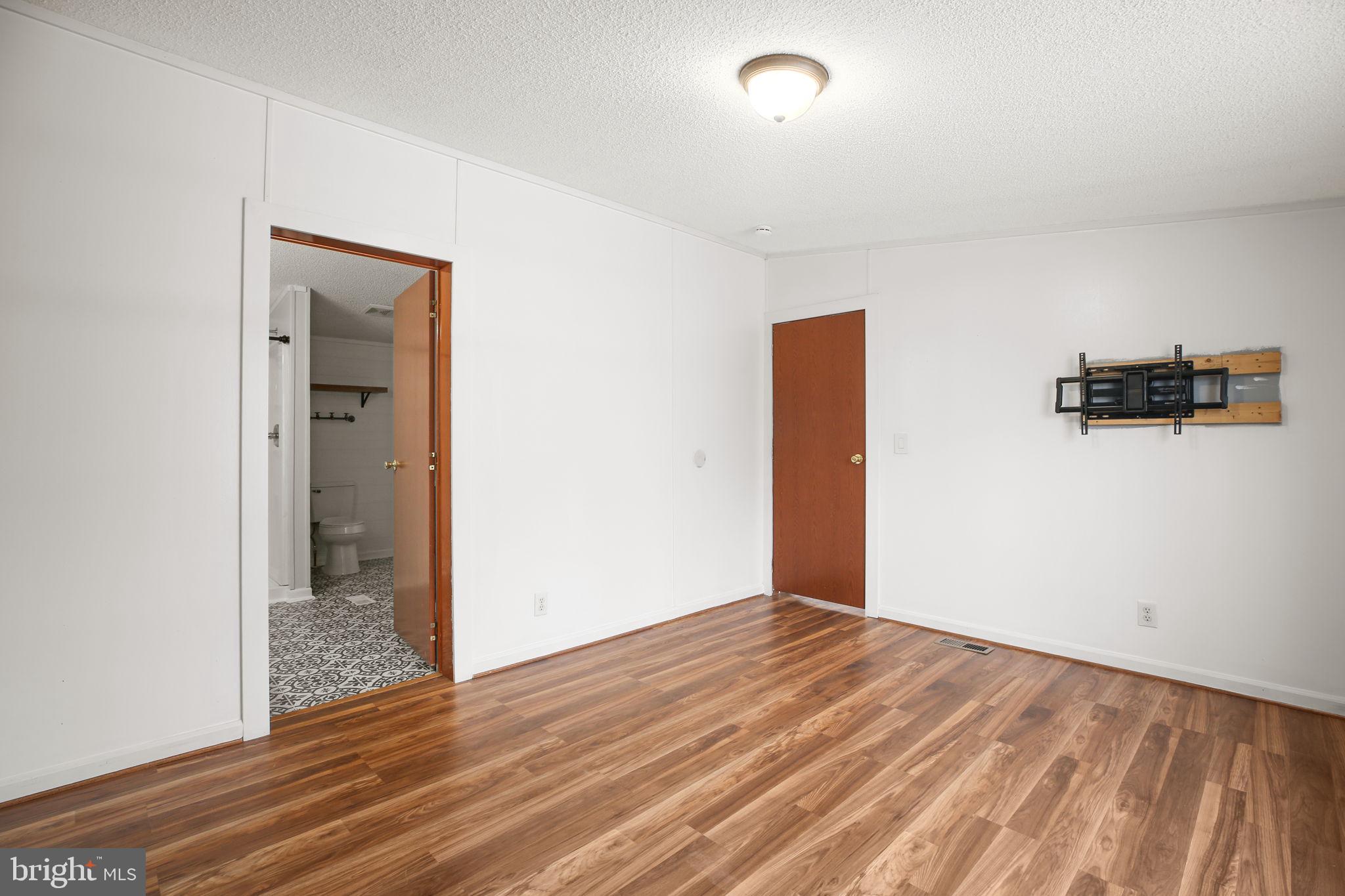 SADDLEBROOKE FARMS - Residential