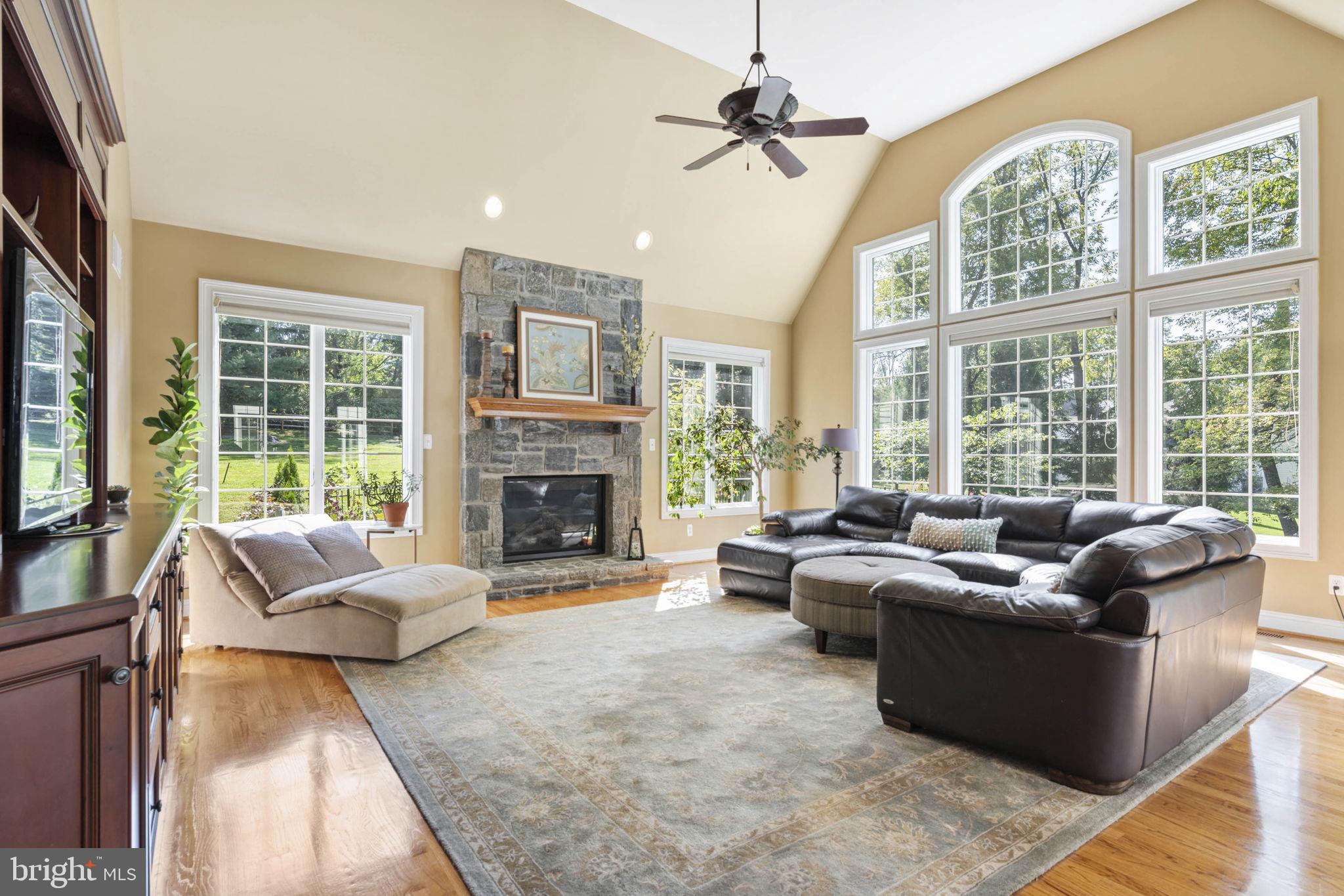 STONEBROOK - Residential