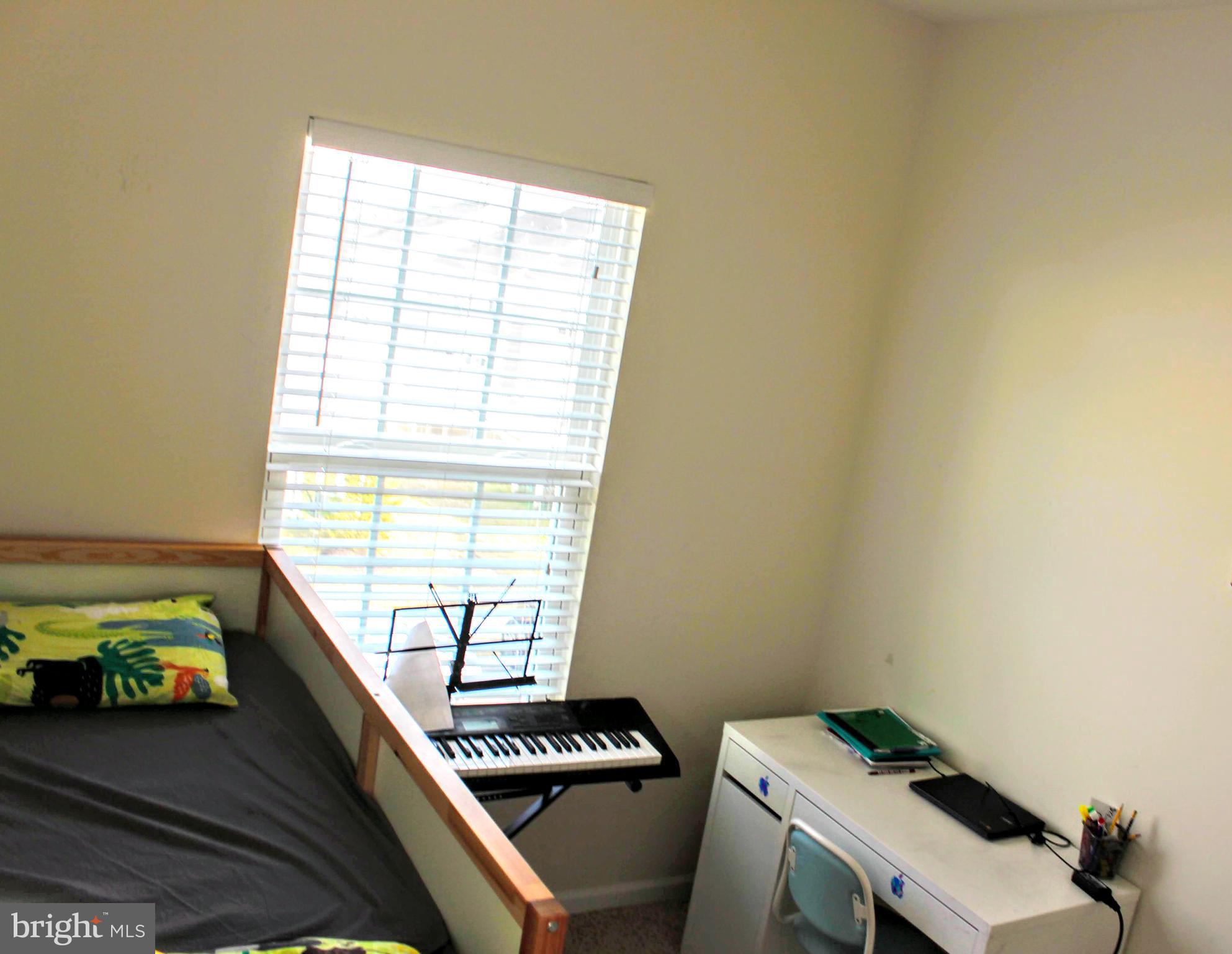 HOWARD SQUARE - Residential Lease