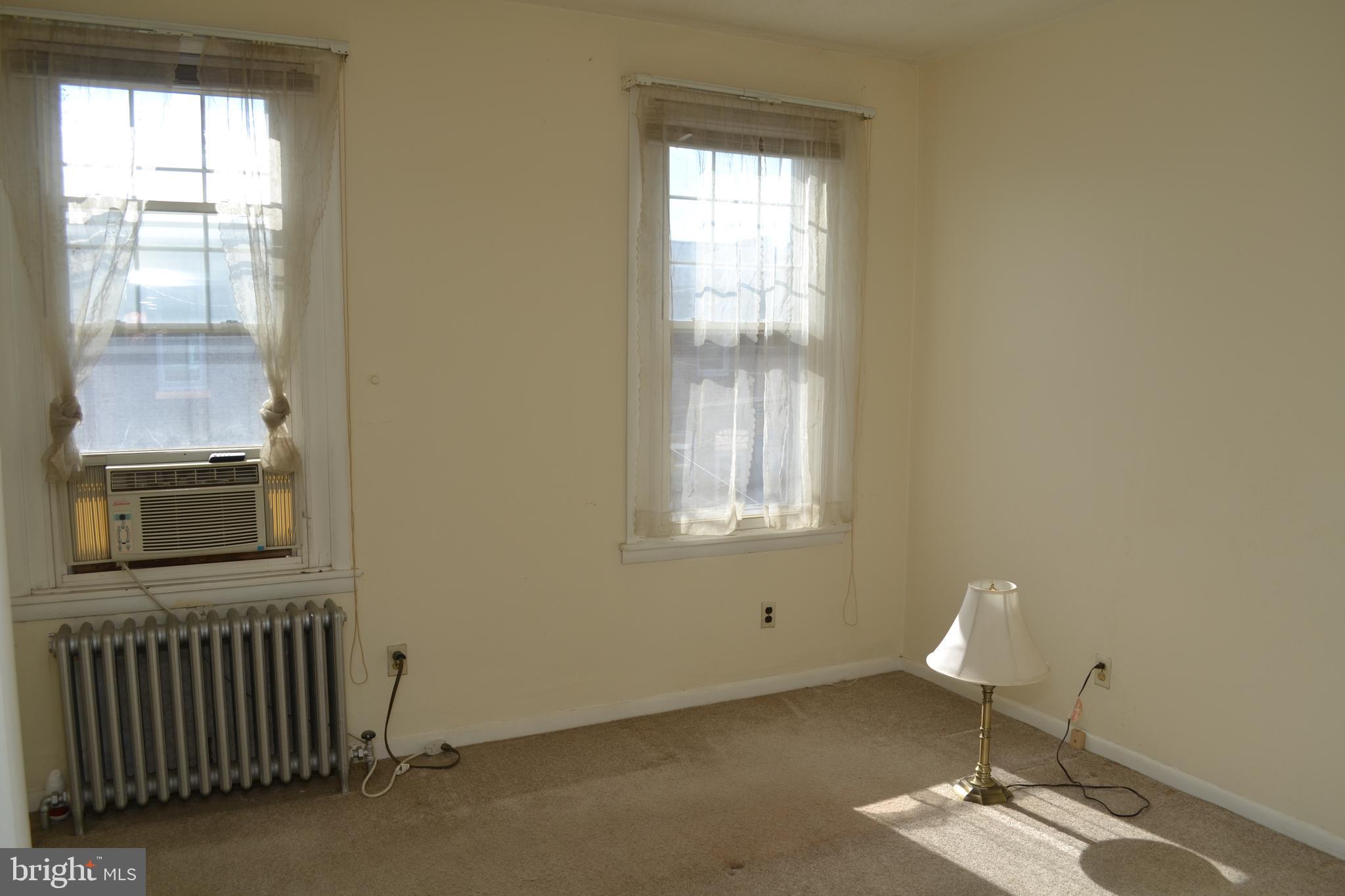 PORT RICHMOND - Residential