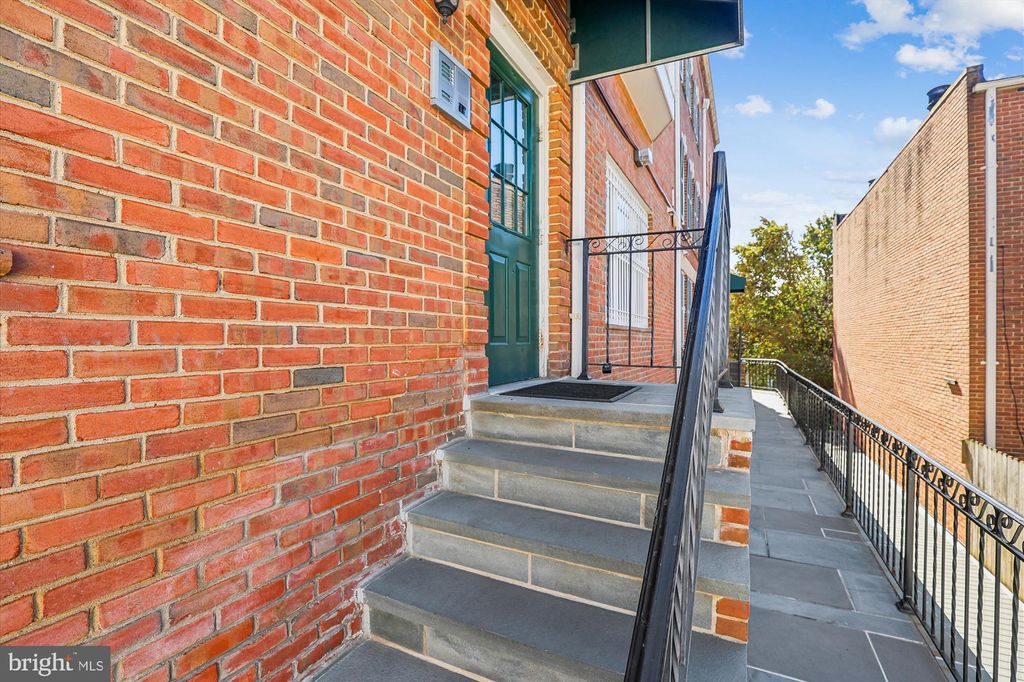 Photo of 1803 T Street St NW #3 (B), WASHINGTON, DC 20009 (MLS # DCDC2227882)