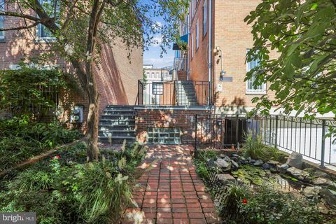 Photo of 1803 T Street St NW #3 (B), WASHINGTON, DC 20009 (MLS # DCDC2227882)