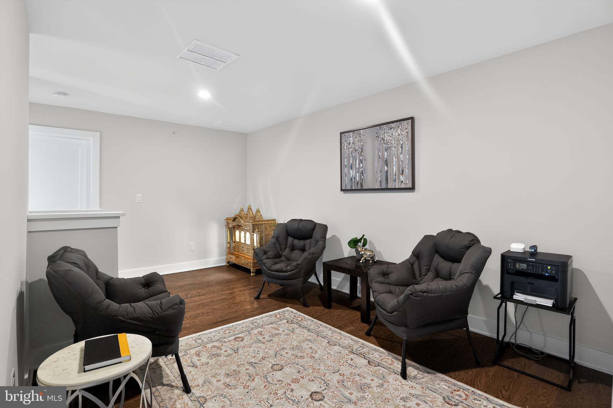 ENCLAVE AT CHESTER SPRINGS - Residential