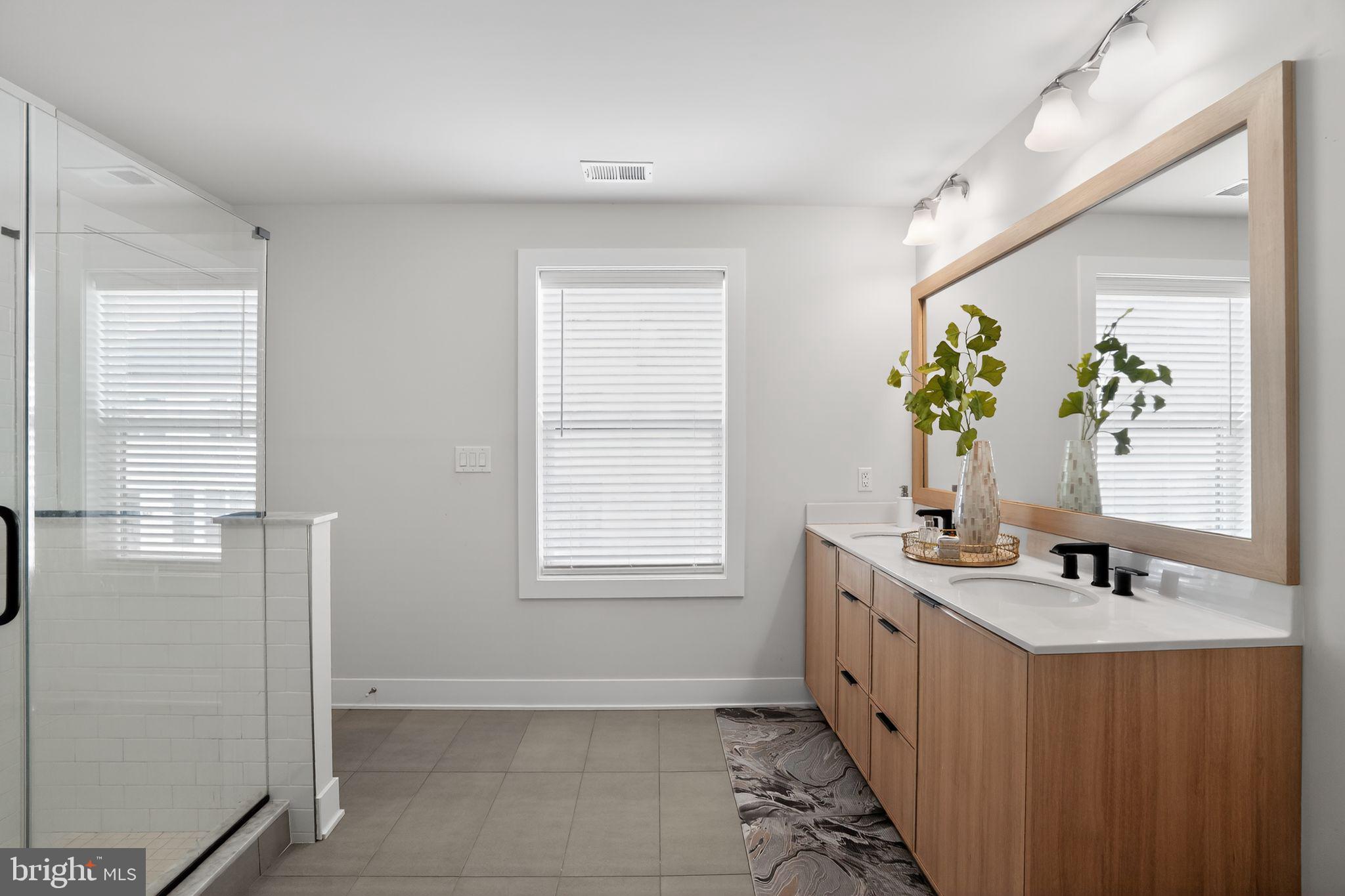 ENCLAVE AT CHESTER SPRINGS - Residential