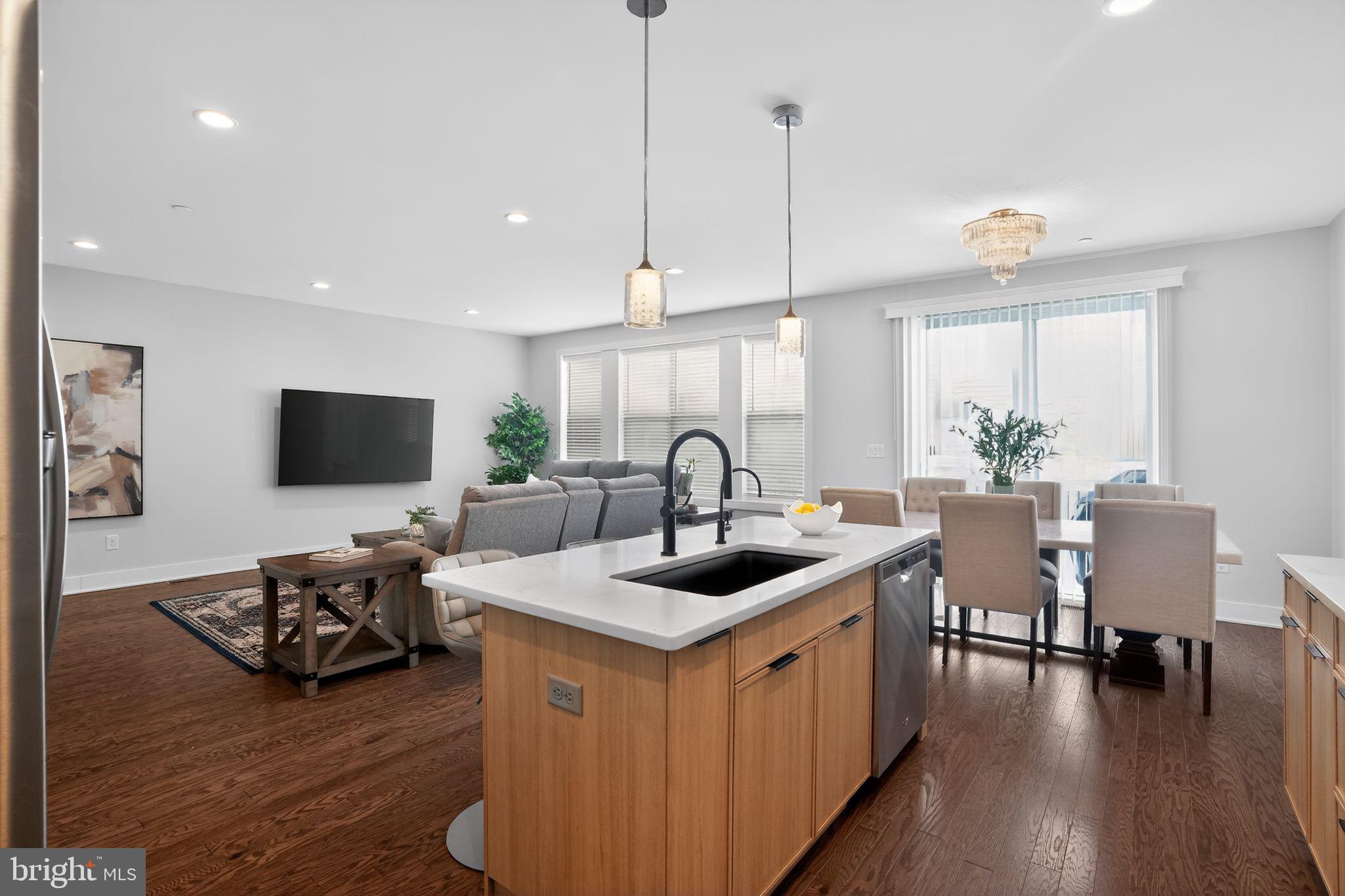 ENCLAVE AT CHESTER SPRINGS - Residential