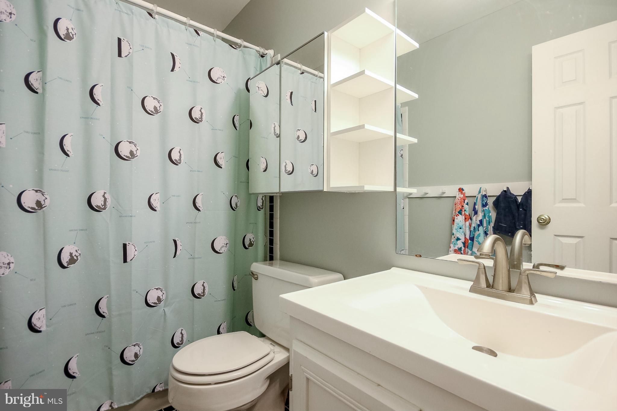 LAKE RIDGE - Residential