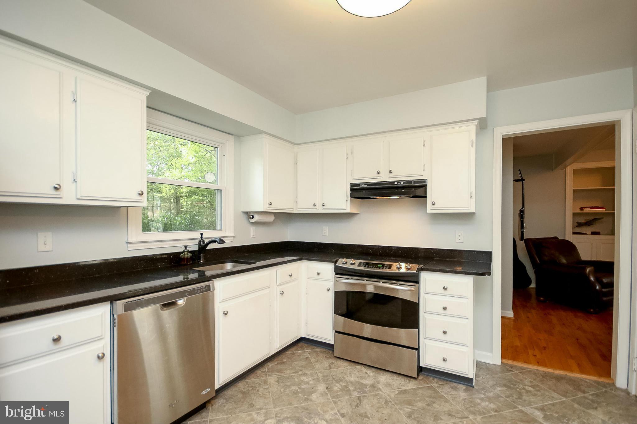 LAKE RIDGE - Residential