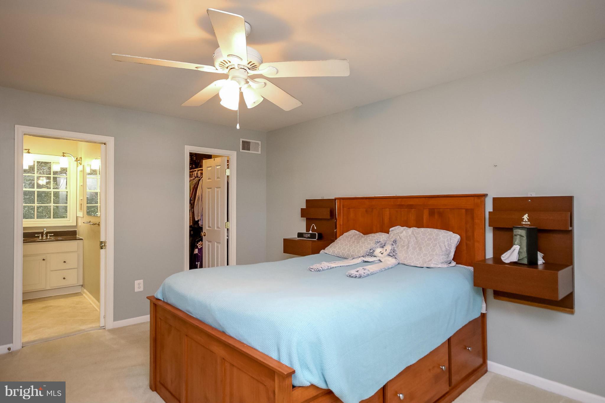 LAKE RIDGE - Residential