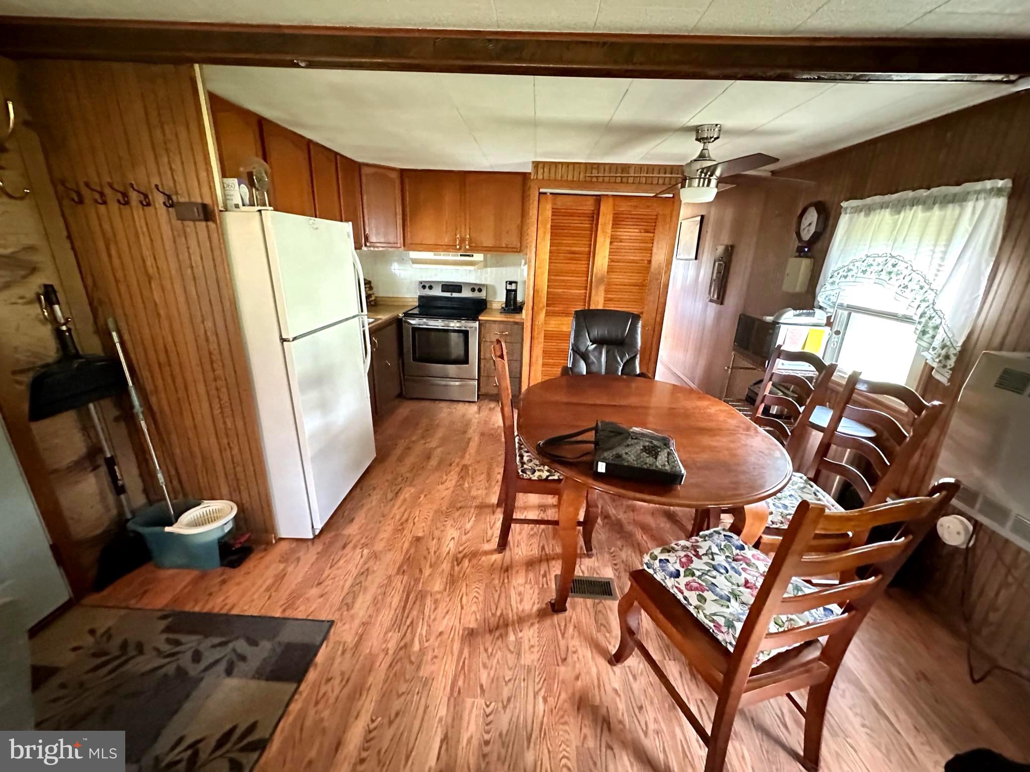 SAND FLAT - Residential