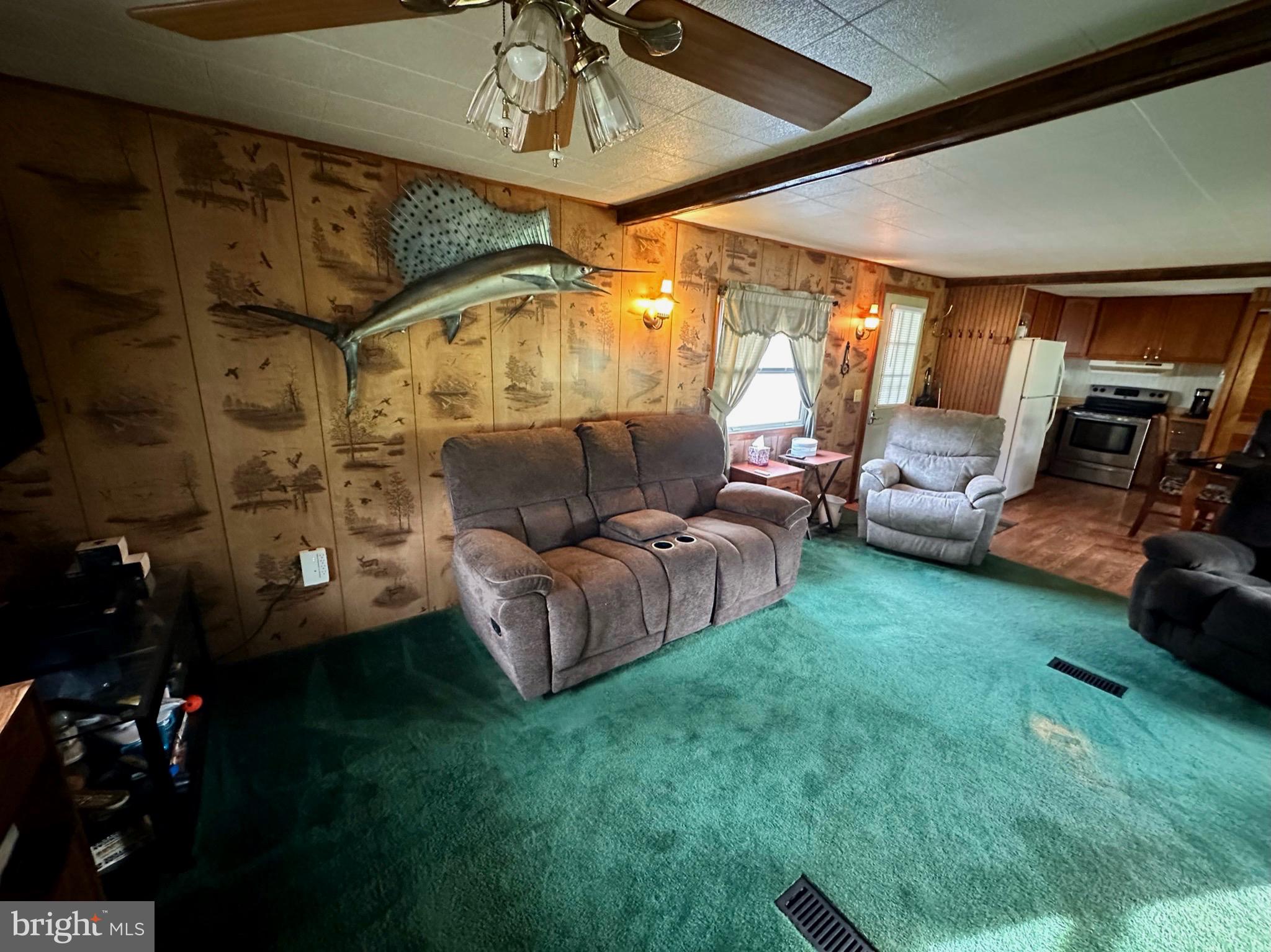 SAND FLAT - Residential