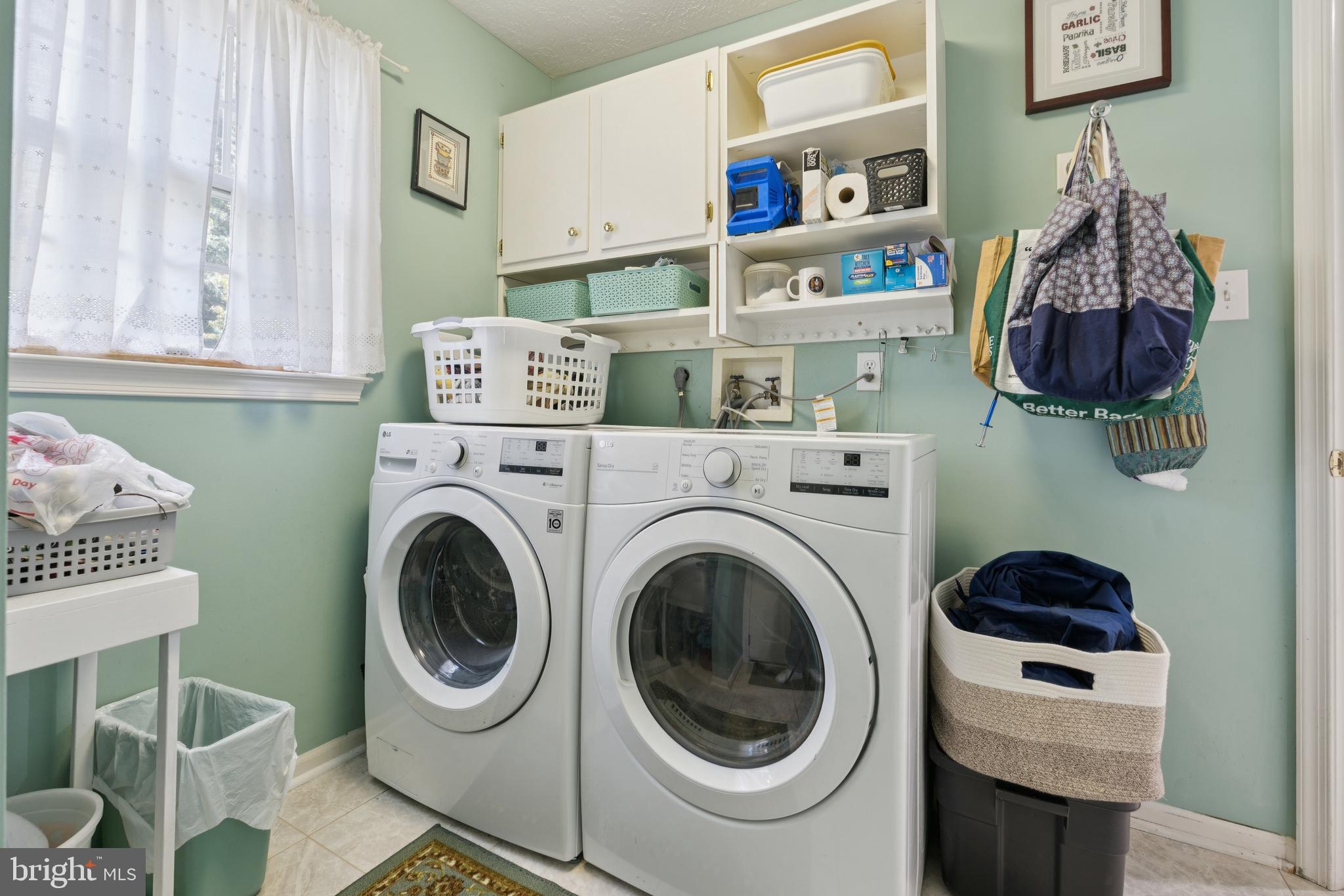 VILLAGE OF RIVER HILL - Residential