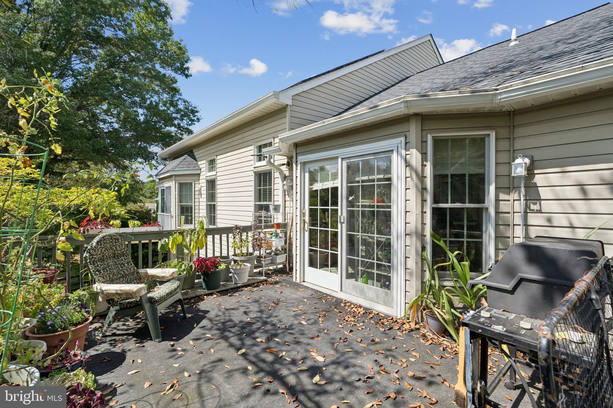 VILLAGE OF RIVER HILL - Residential