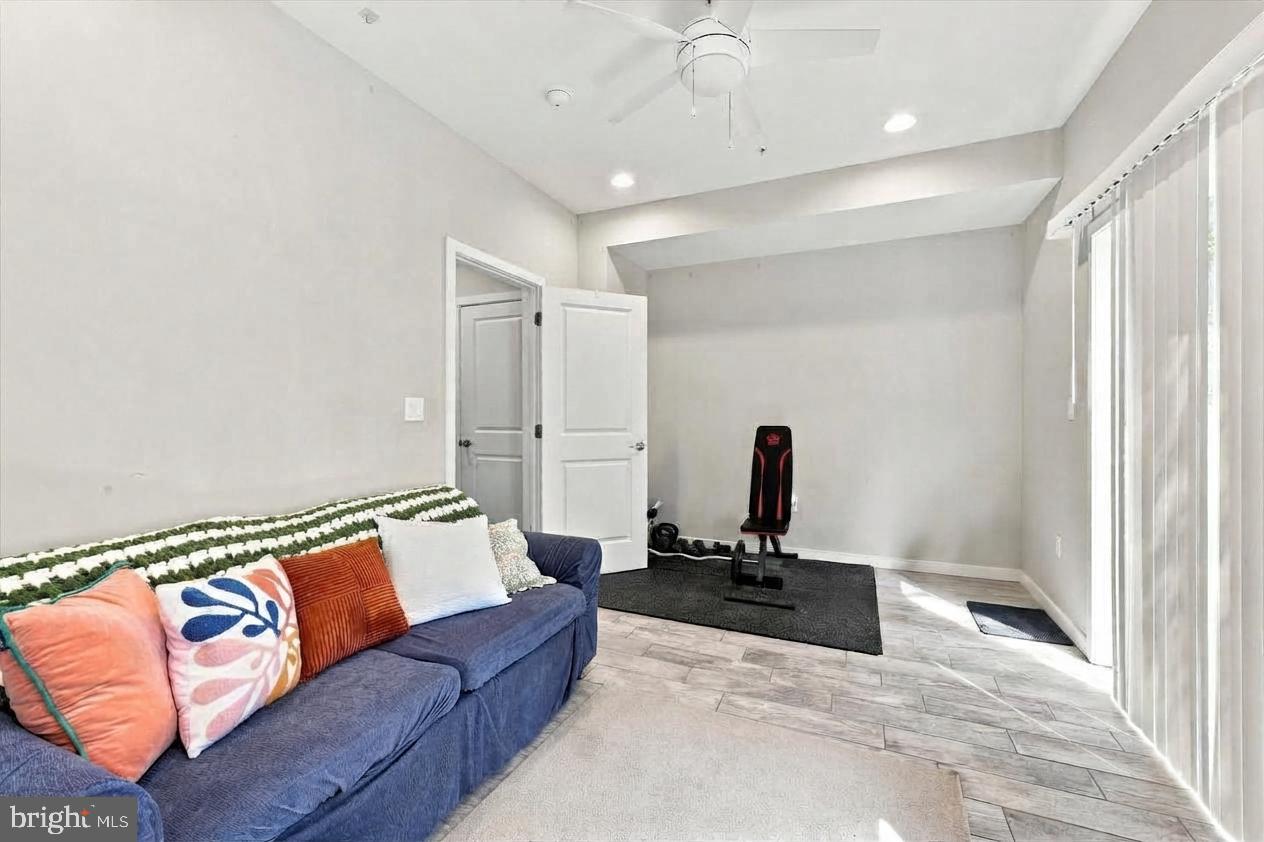 602 W JEFFERSON