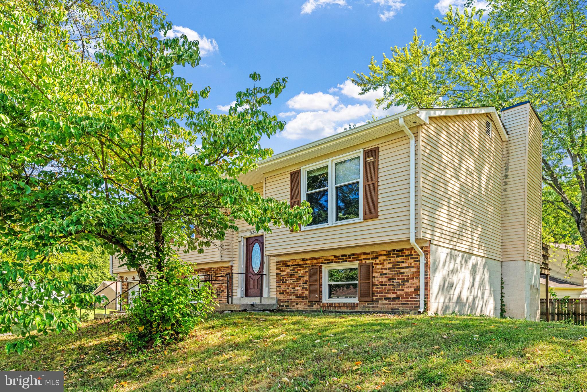 STONEYBROOKE - Residential