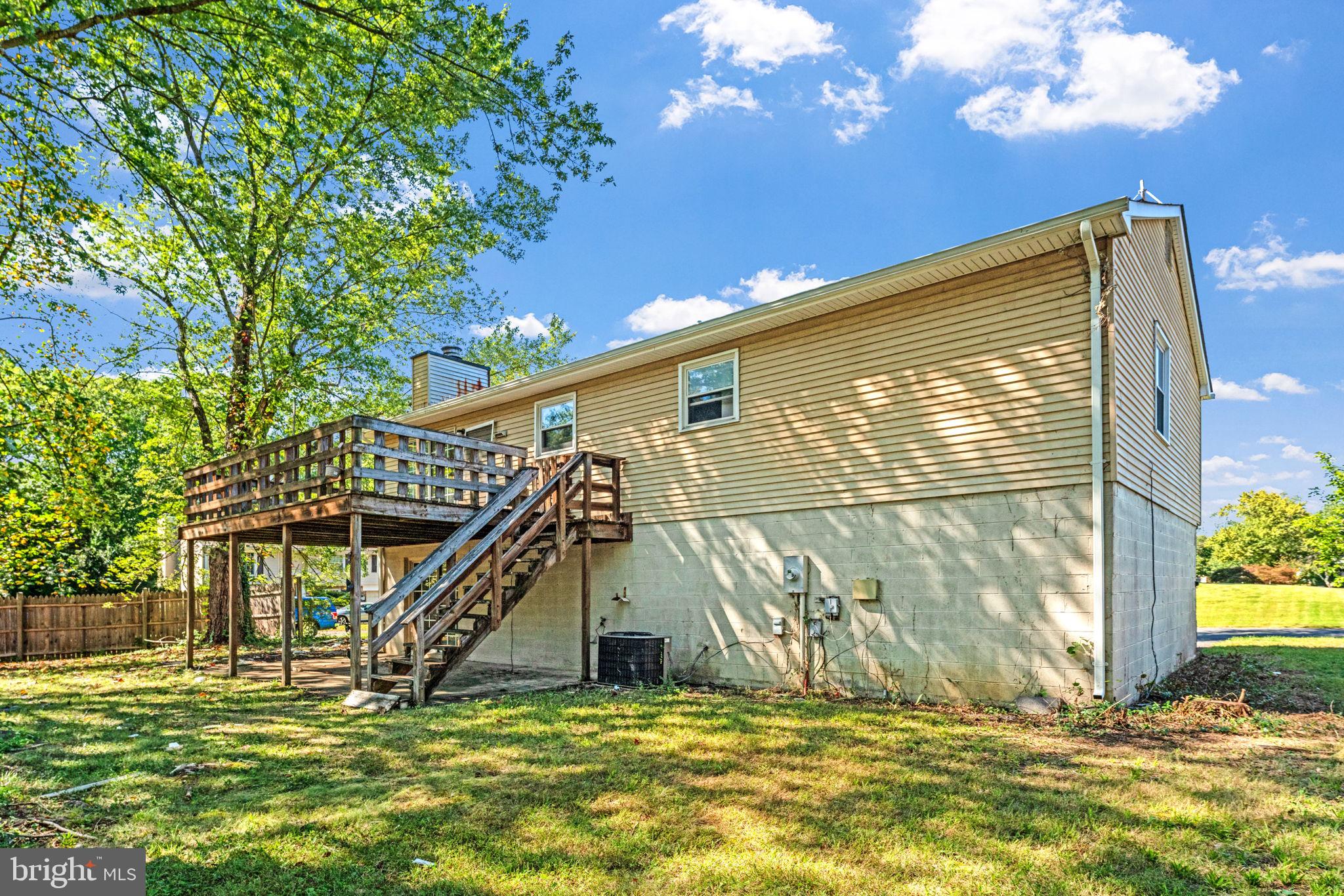 STONEYBROOKE - Residential