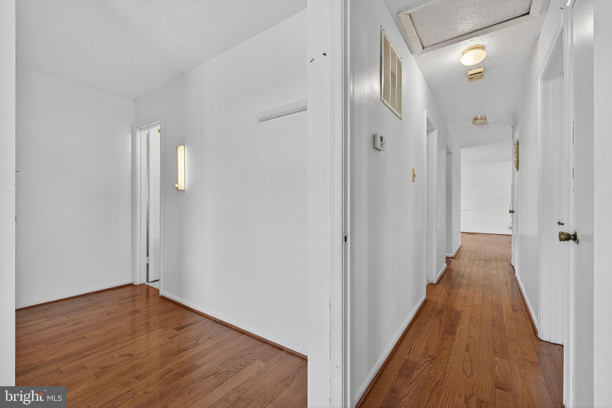 STONEYBROOKE - Residential