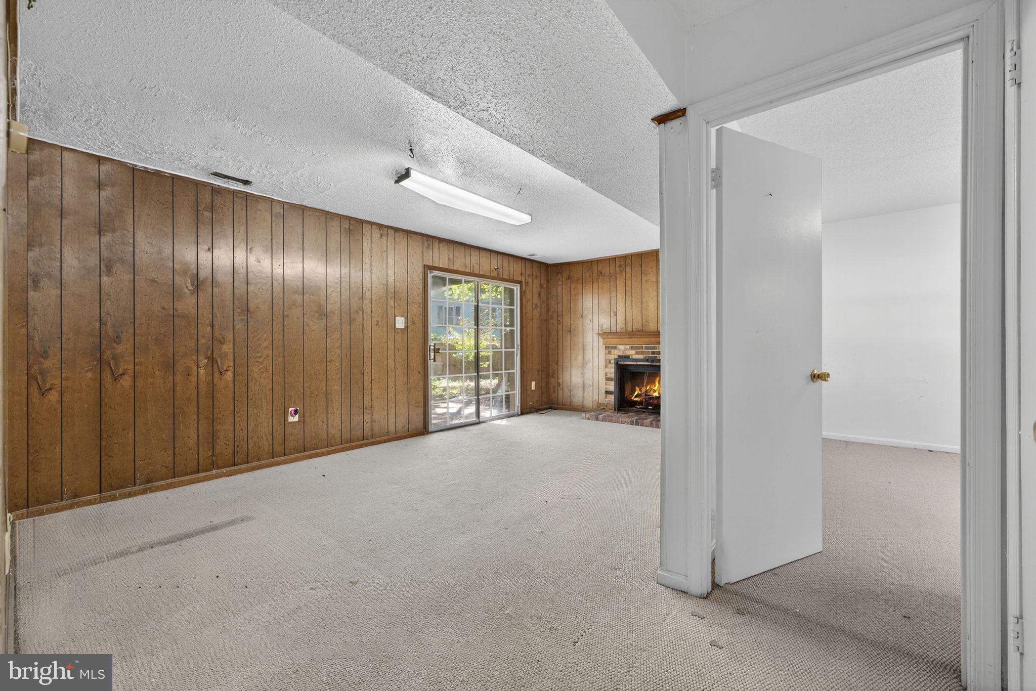 STONEYBROOKE - Residential