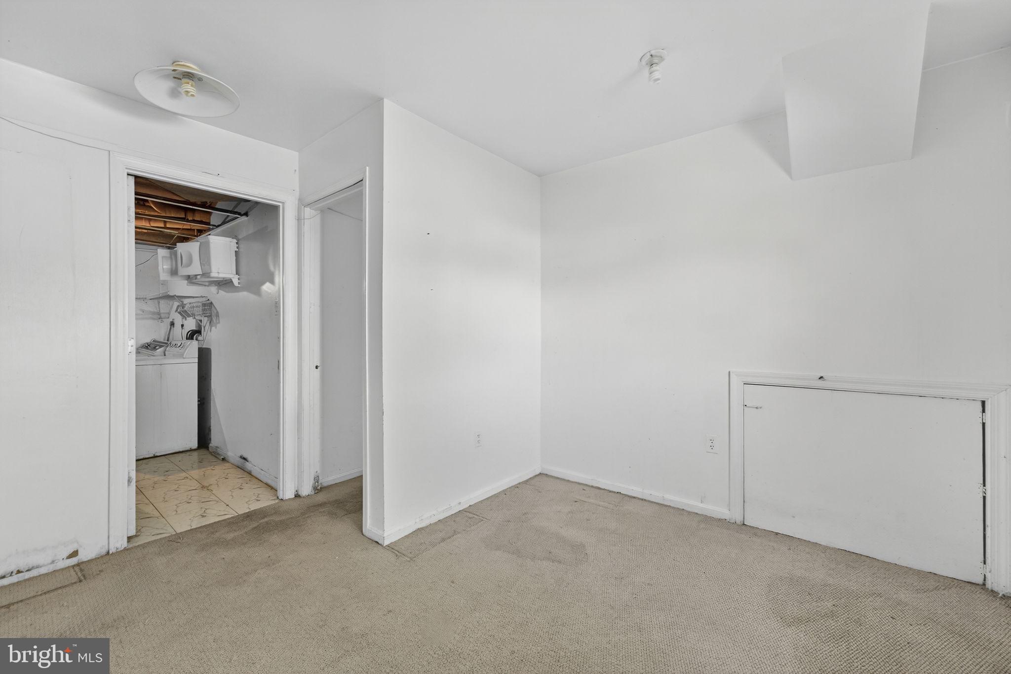 STONEYBROOKE - Residential