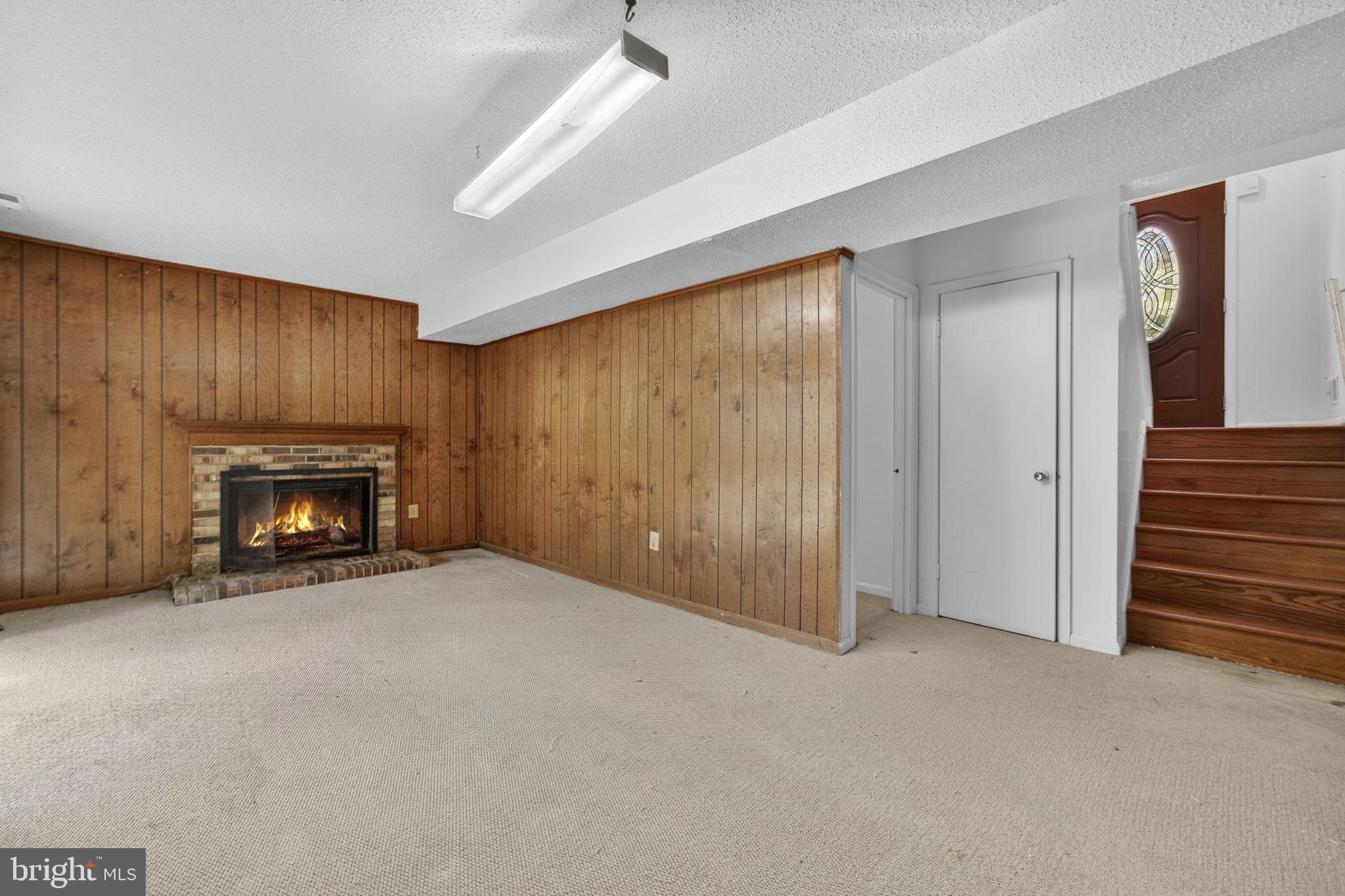 STONEYBROOKE - Residential