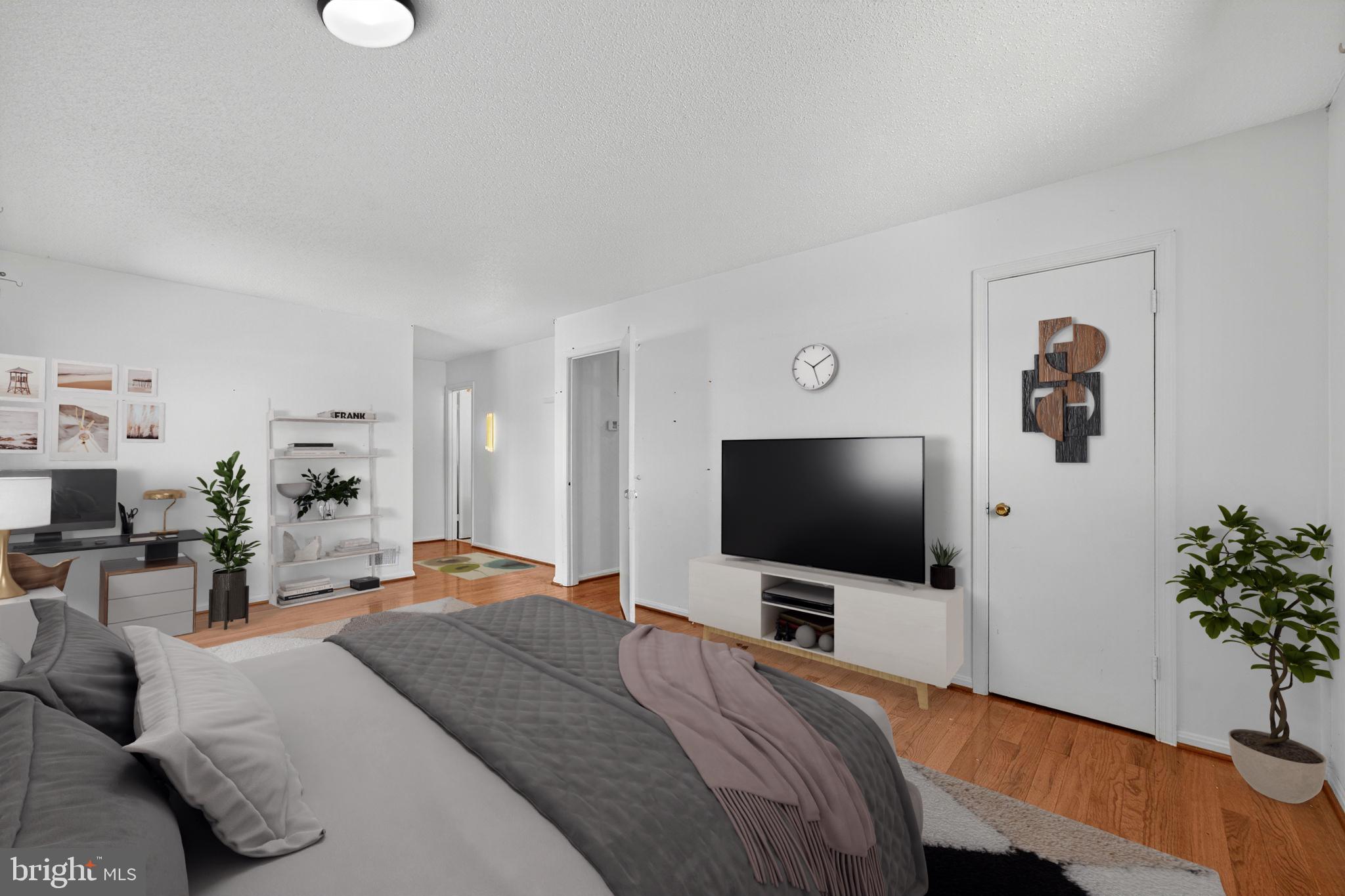 STONEYBROOKE - Residential