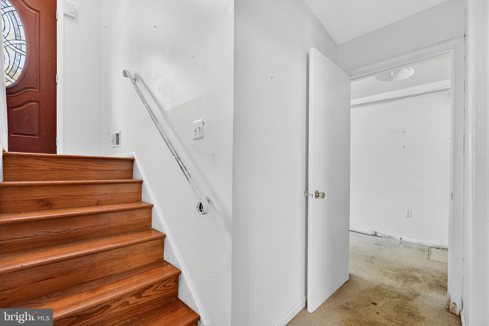 STONEYBROOKE - Residential