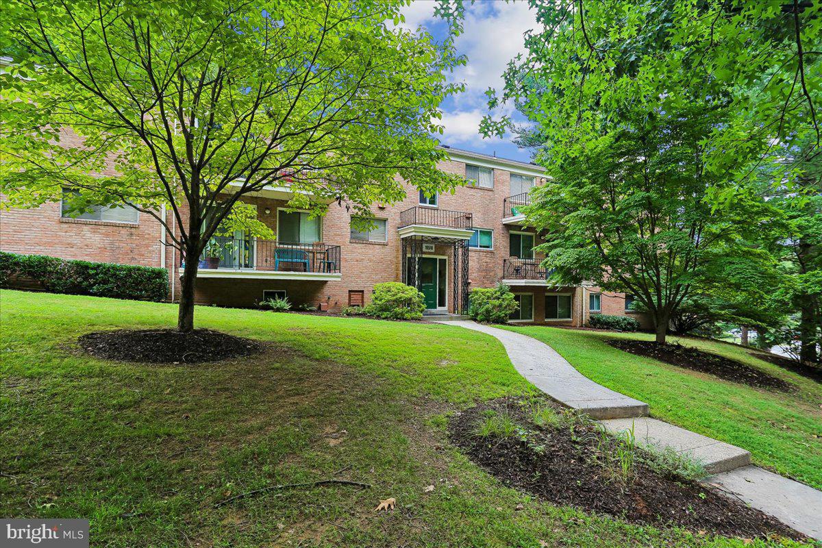 10518 WEYMOUTH STREET 102