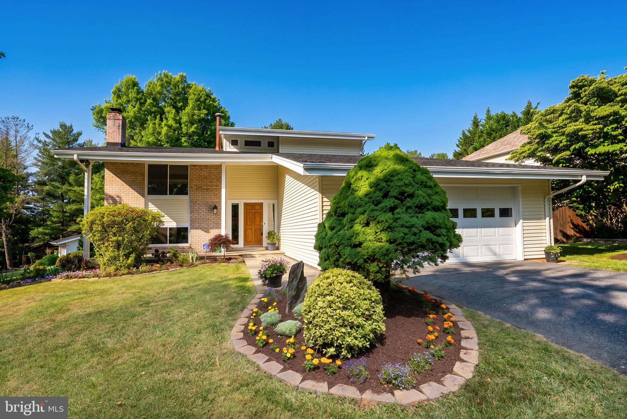 11112 BROAD GREEN DRIVE
