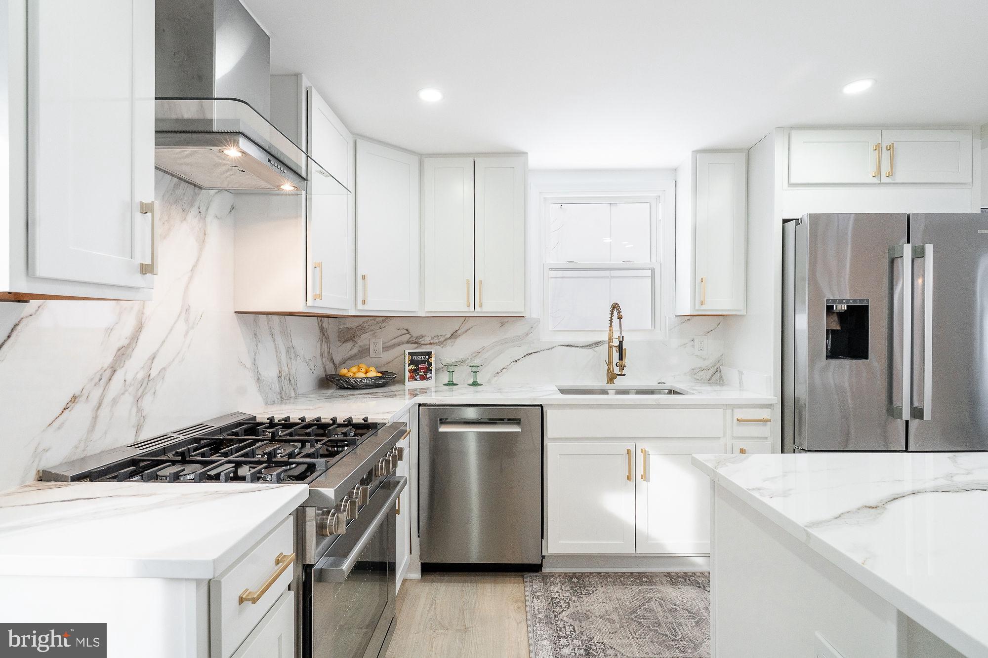 1404 N POWHATAN STREET