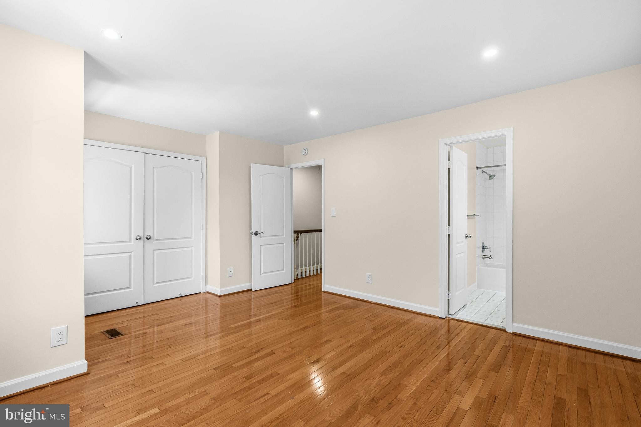 3846 CHESTERWOOD DRIVE 3846