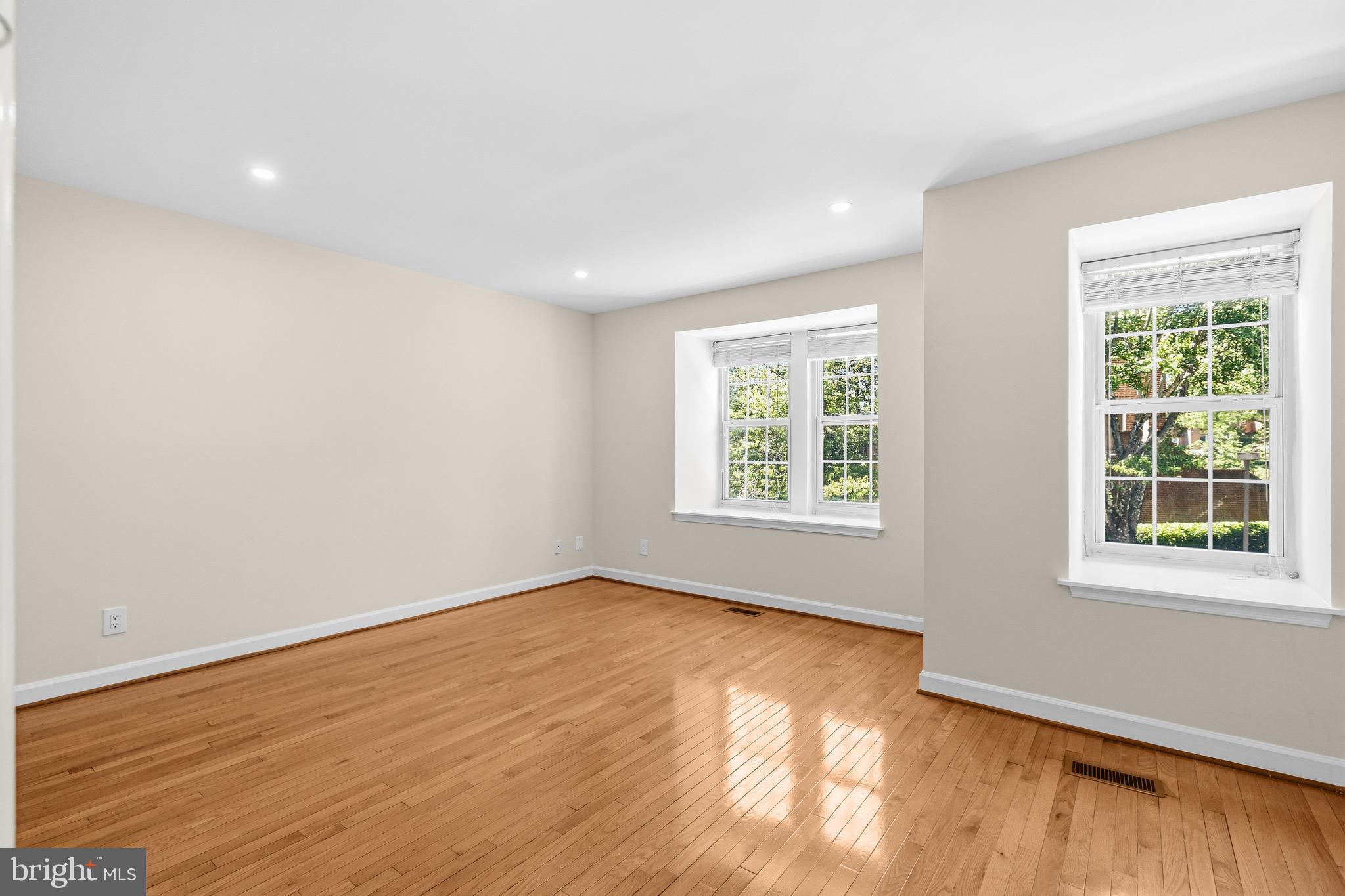 3846 CHESTERWOOD DRIVE 3846