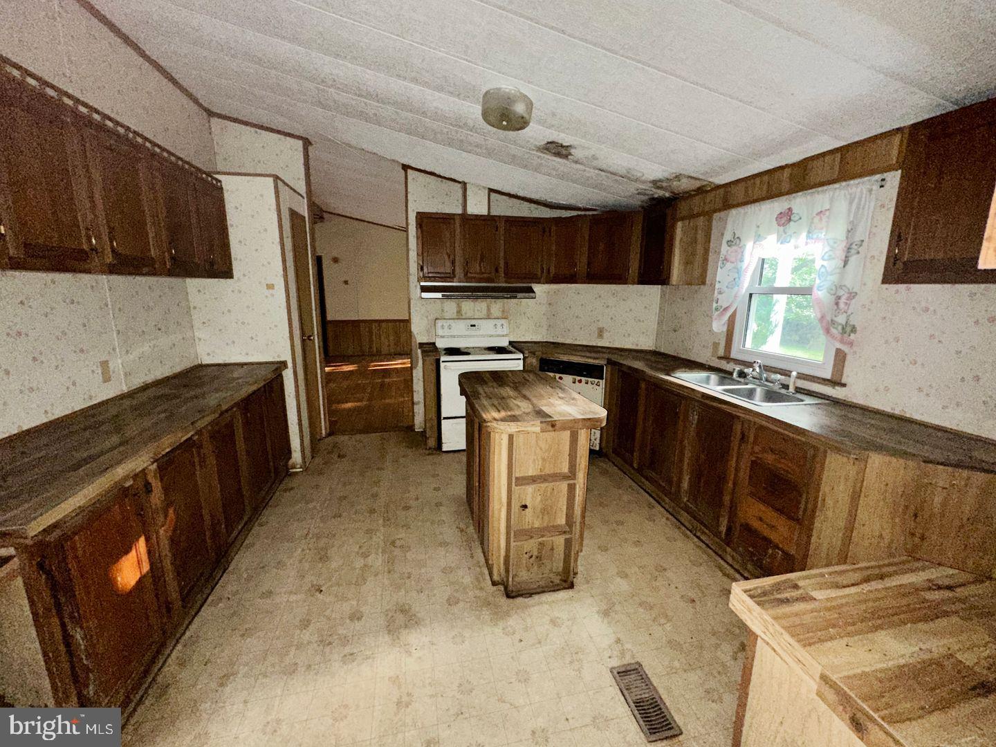 KEARNEYSVILLE - Residential