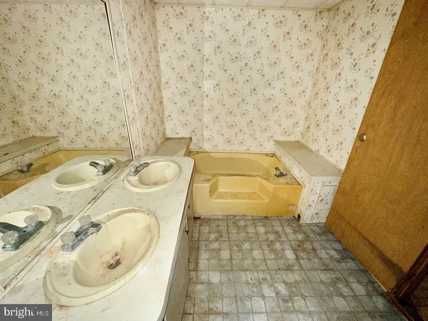 KEARNEYSVILLE - Residential