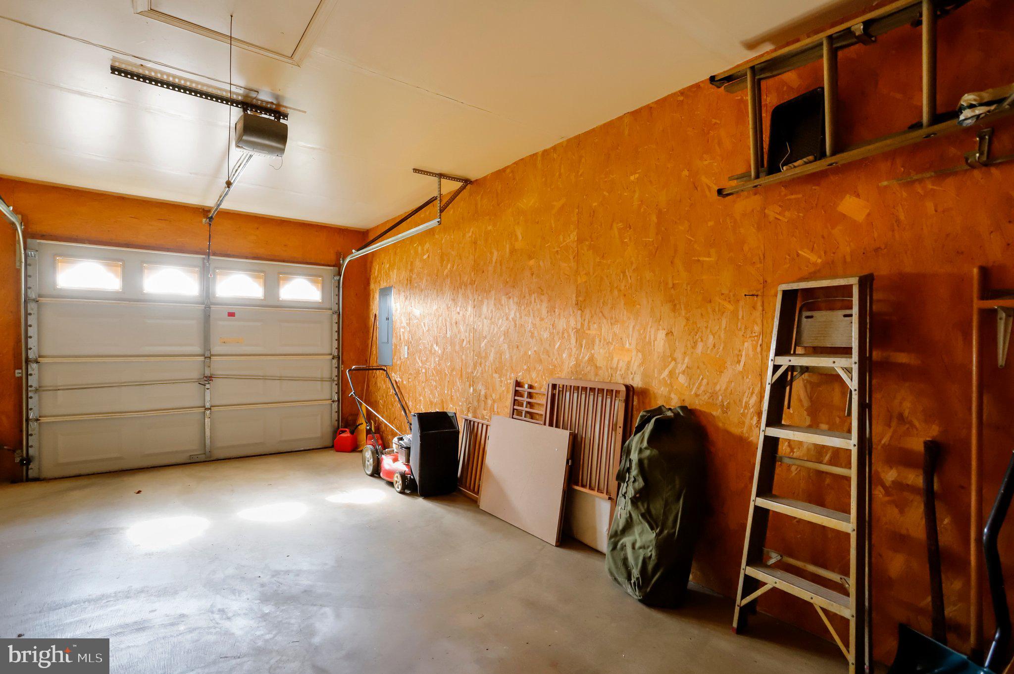 PIKESIDE MEADOWS - Residential