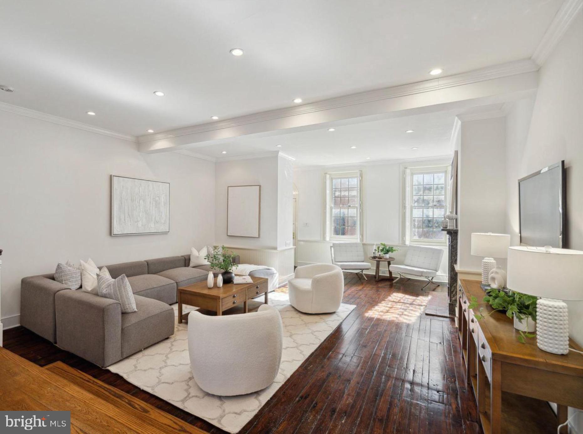SOCIETY HILL - Residential