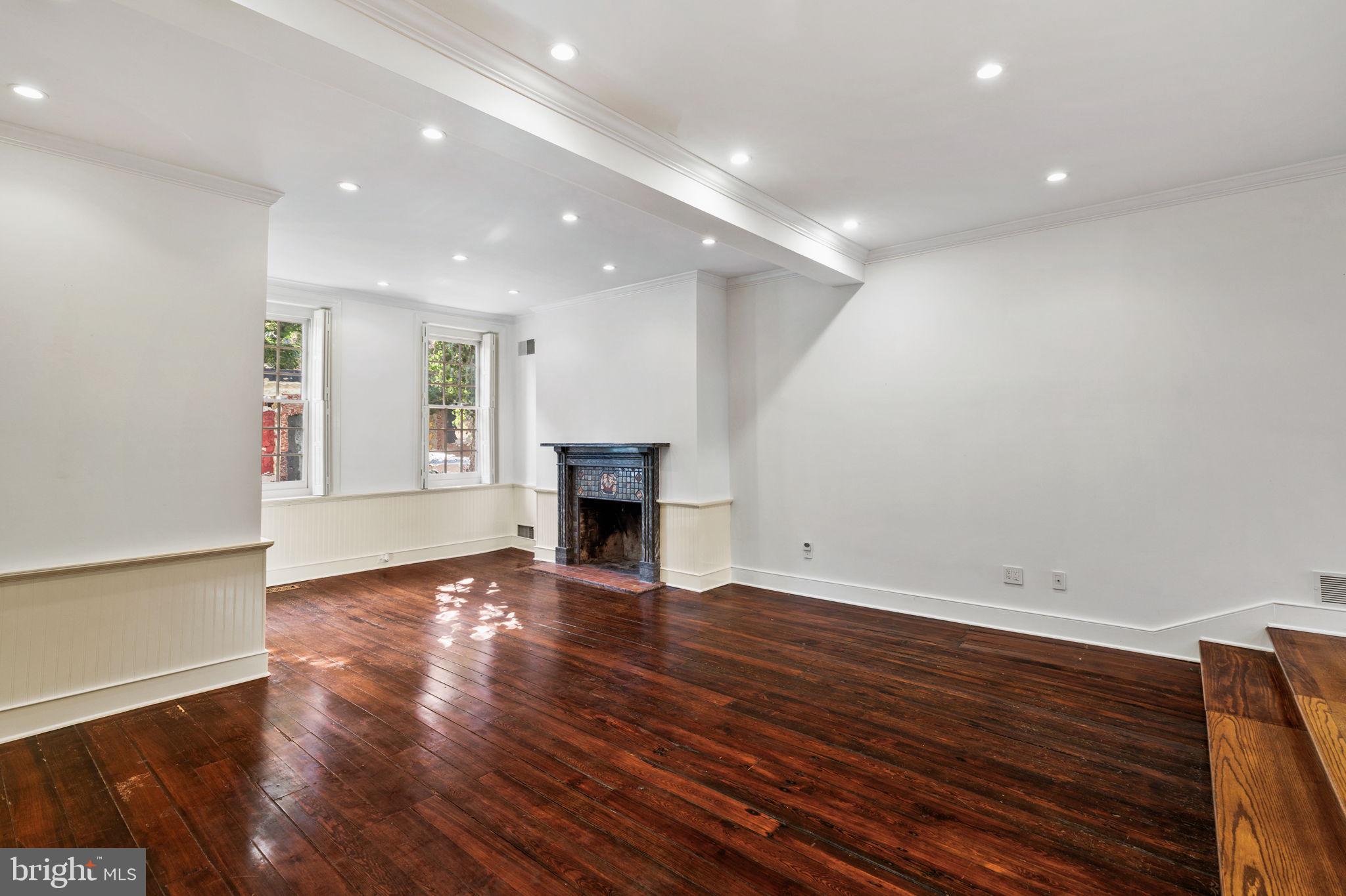 231 SPRUCE STREET