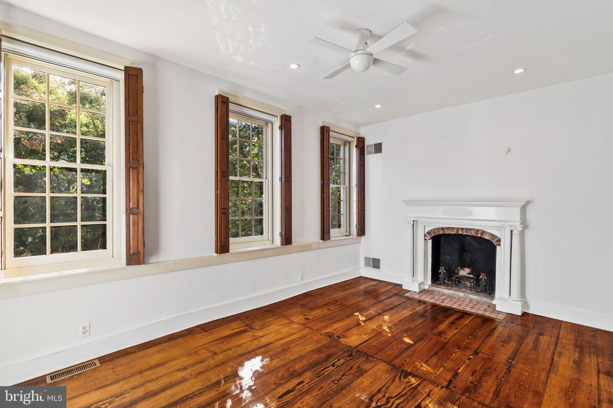 SOCIETY HILL - Residential
