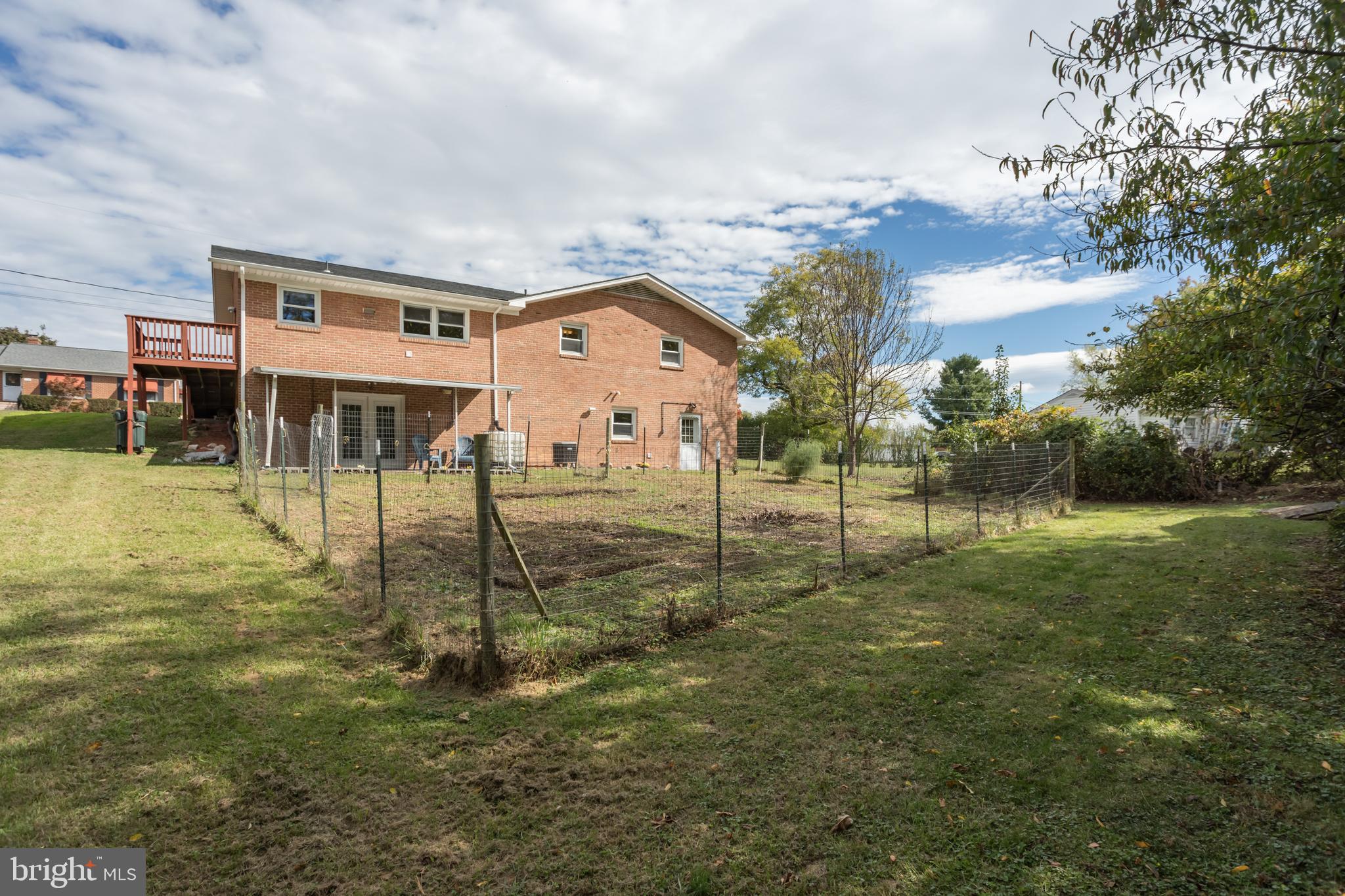 SENSENY HEIGHTS - Residential