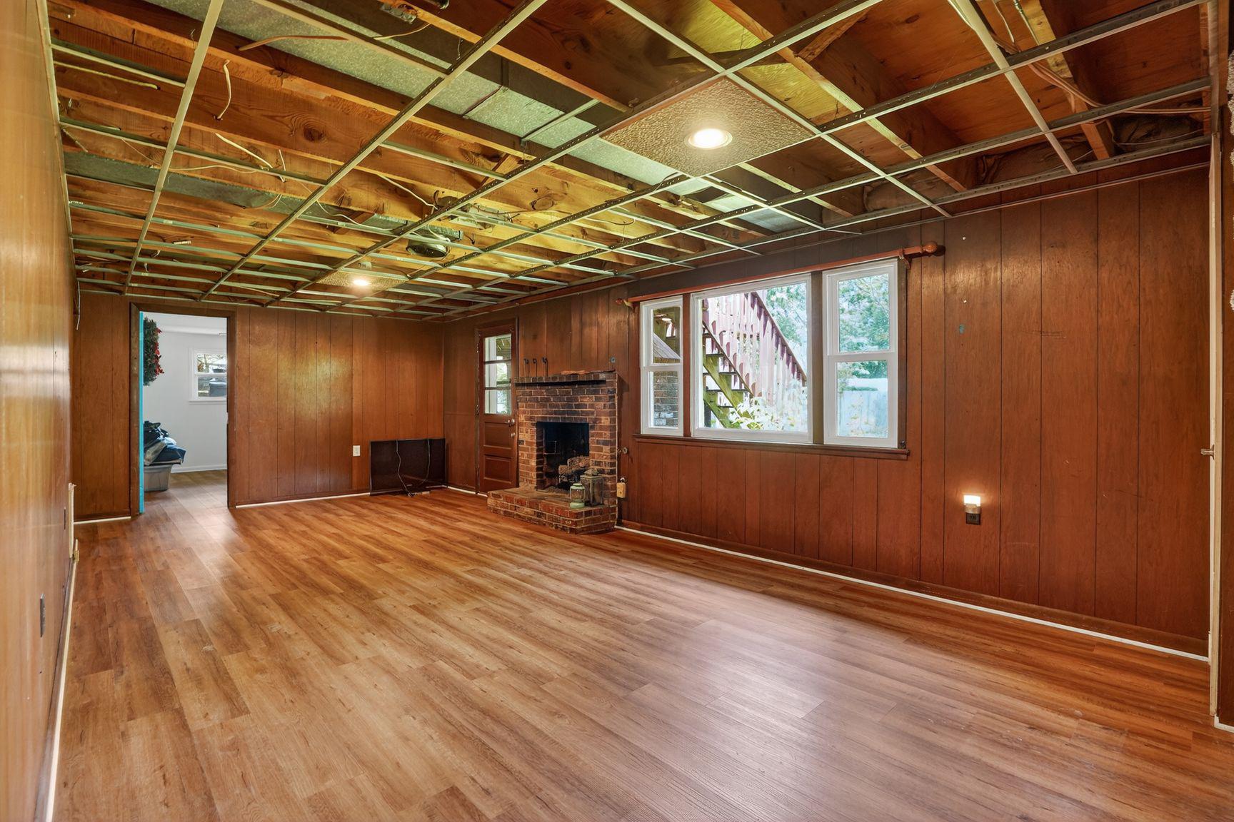 SUGARLAND HEIGHTS - Residential